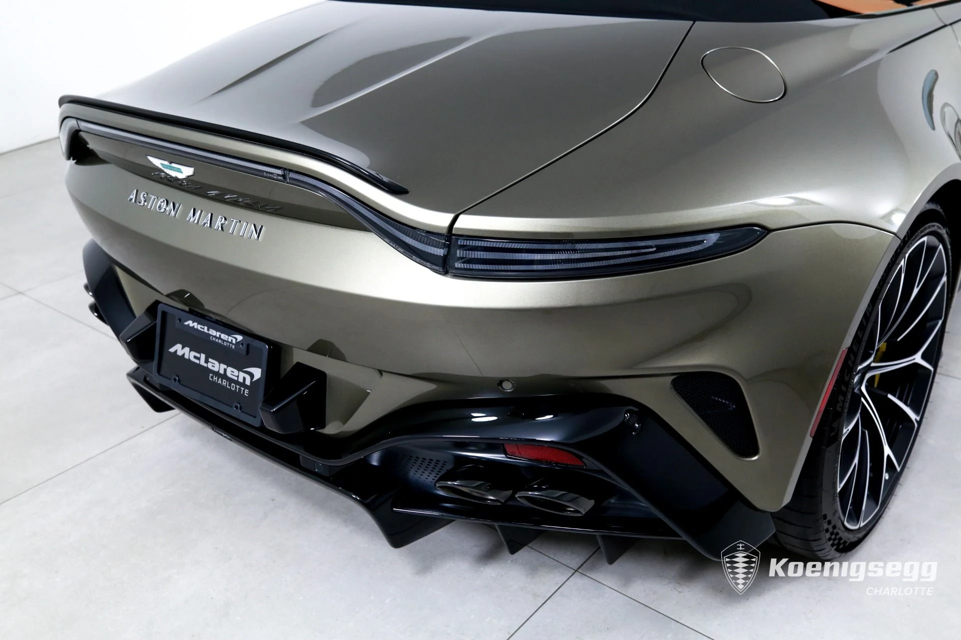 mph031_1489141515_Used_2026_Aston_Martin_Vantage_S_Roadster_1782838317_bdba3be0cf