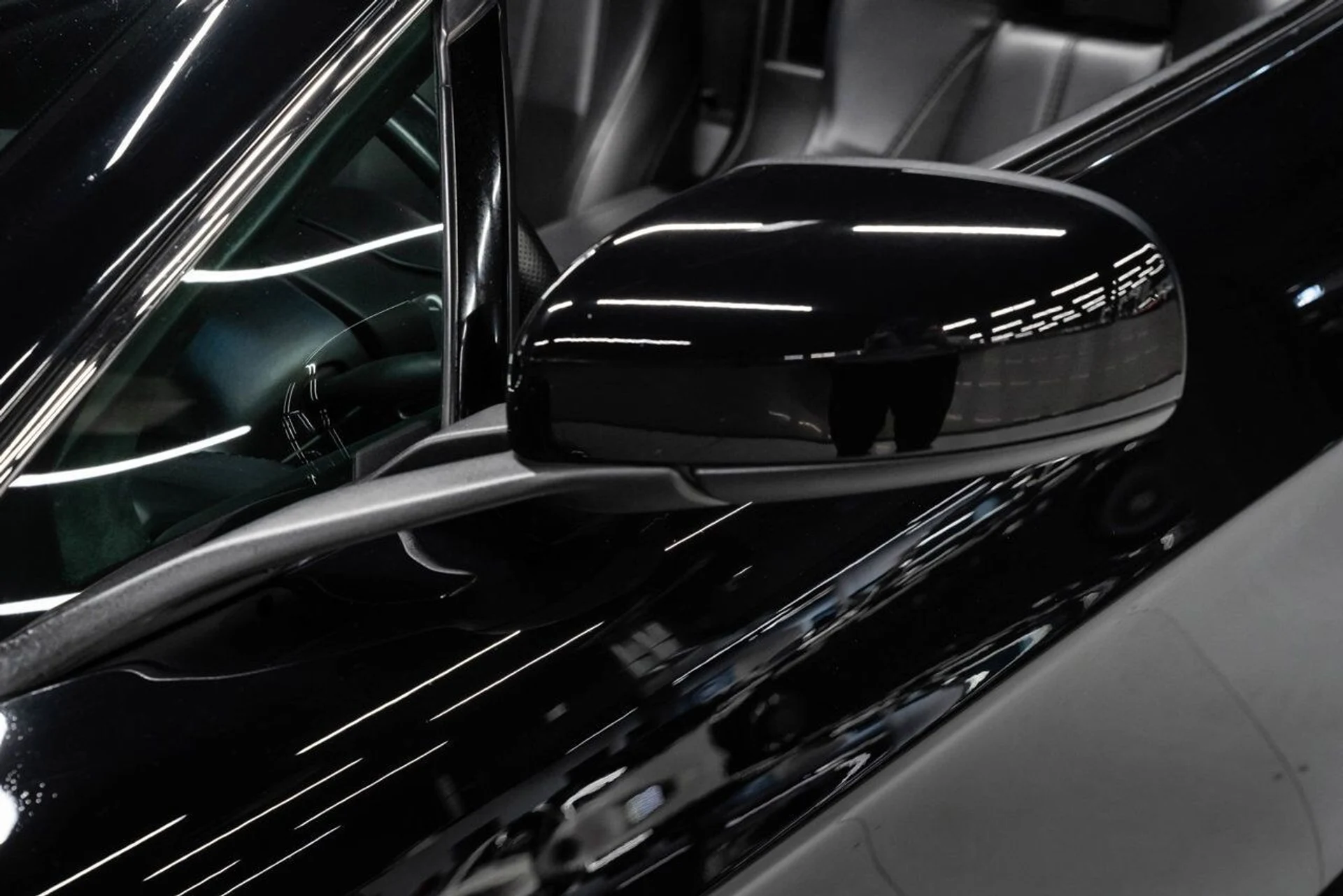 mph031_1489564355_aston_martin_vantage_2008_478816896f