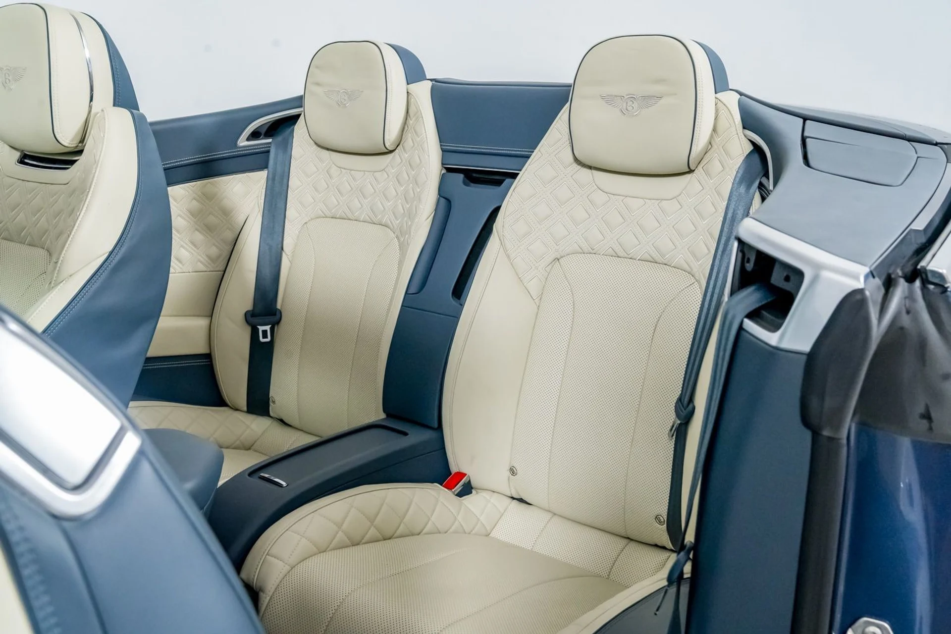 mph031_1492488039_35871fac4d3b4267b47e518b6580fc48_1d3263649f