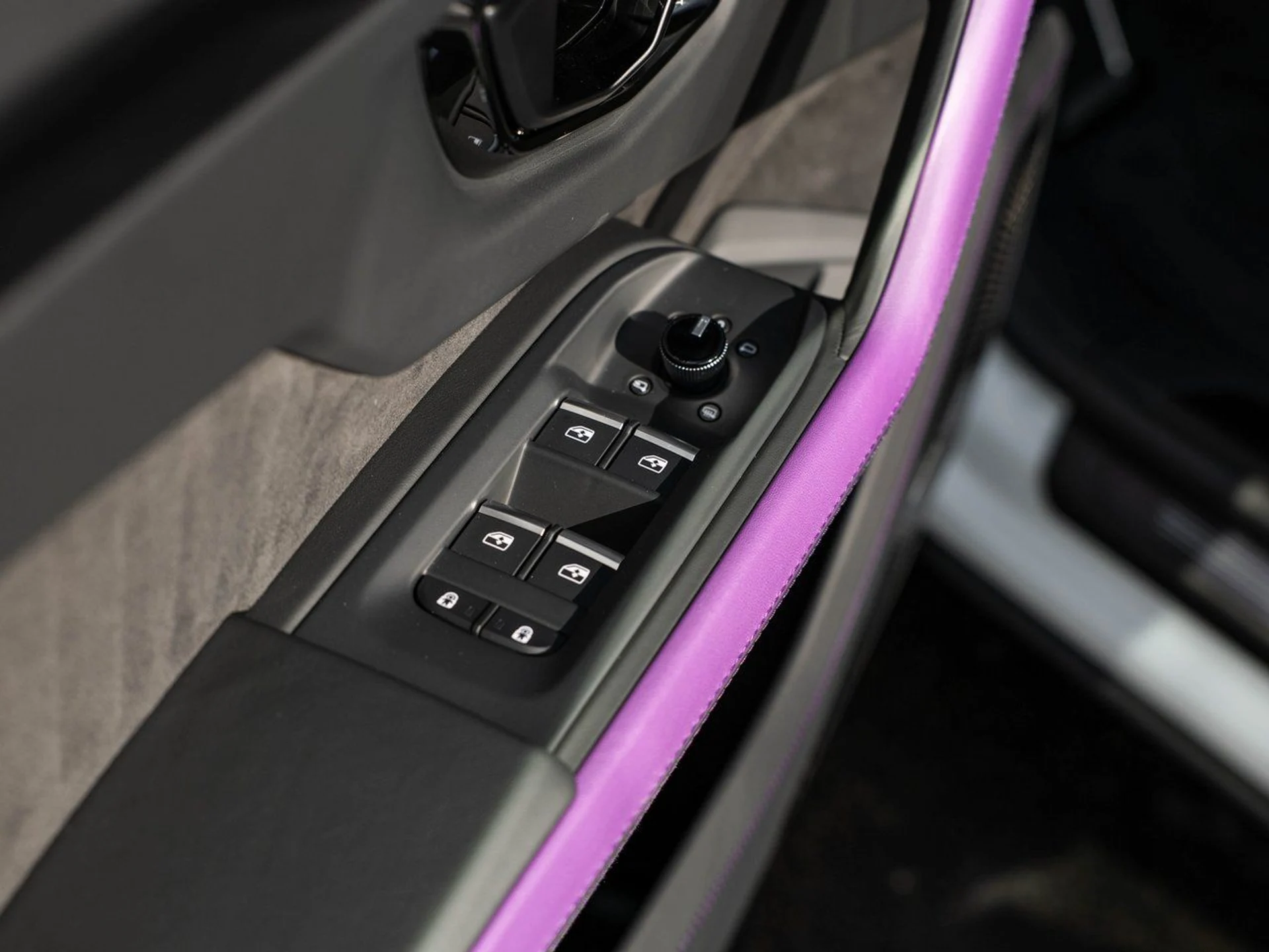 mph031_1506705165_058f1b7bd527f5ea8aa39ef0ff91470ax_c03072b7c9