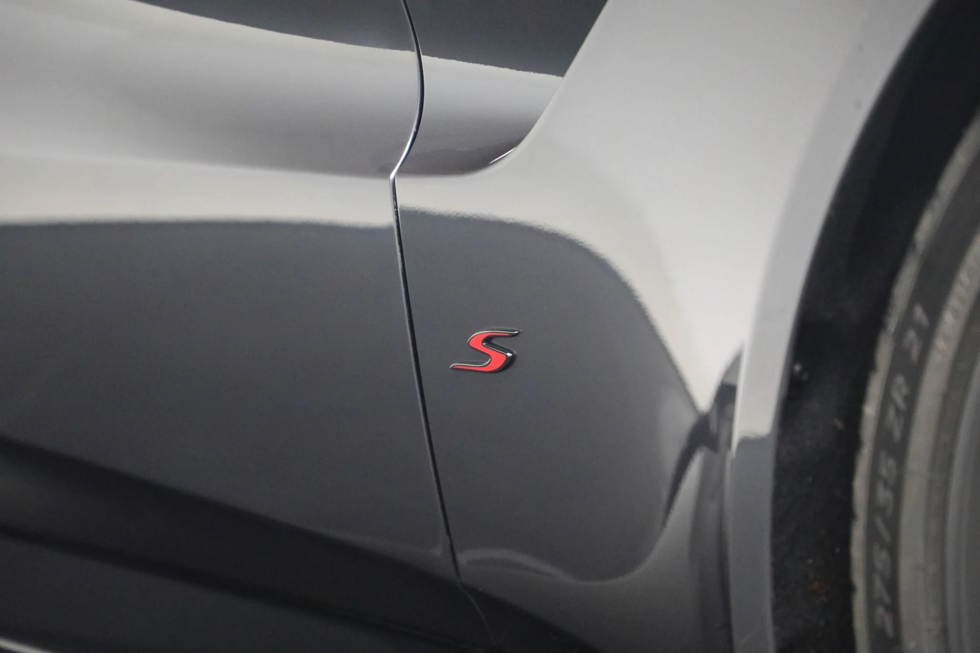 mph031_1507516750_New_2026_Aston_Martin_Vantage_S_1766181825_a093ba7d81