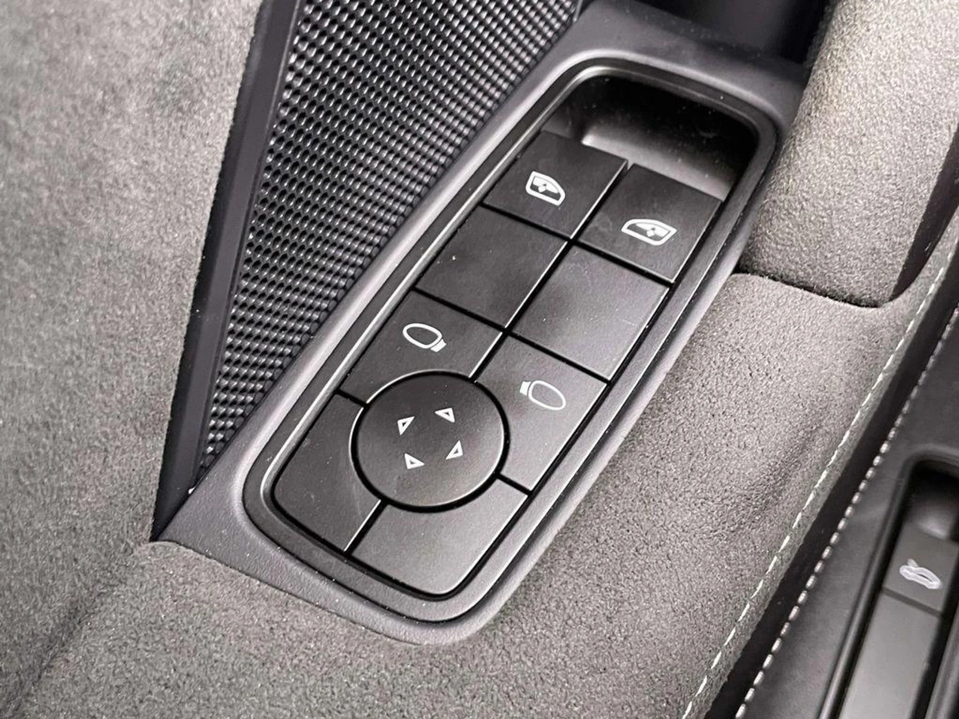 mph031_1509105470_Oko0_Hsx8ts_Pe_C_Ex_Jl_KF_Eso_Hh_U_7288de48f4