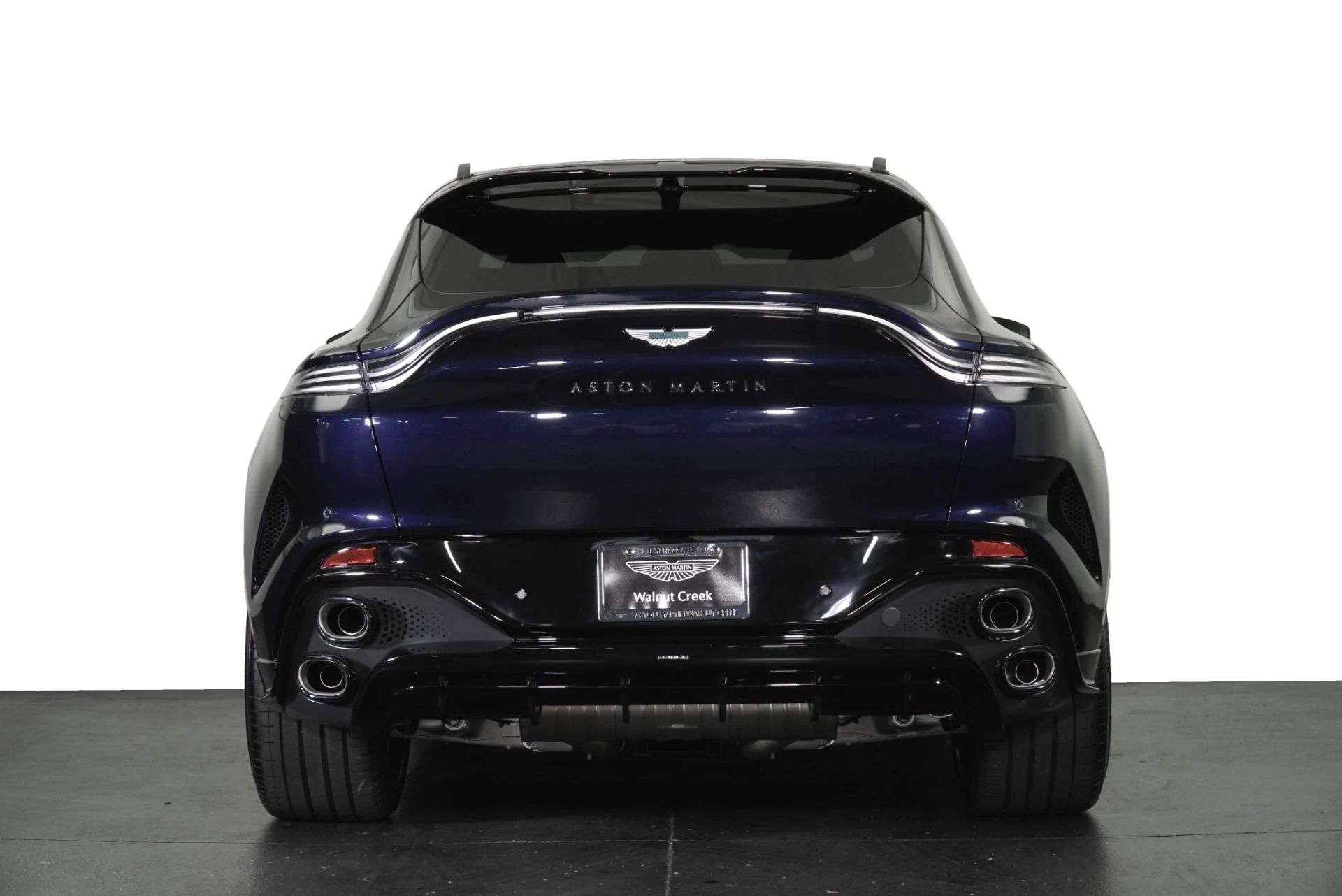 mph031_1516256079_New_2026_Aston_Martin_DBX_S_1791412081_8b8ef5fb9b