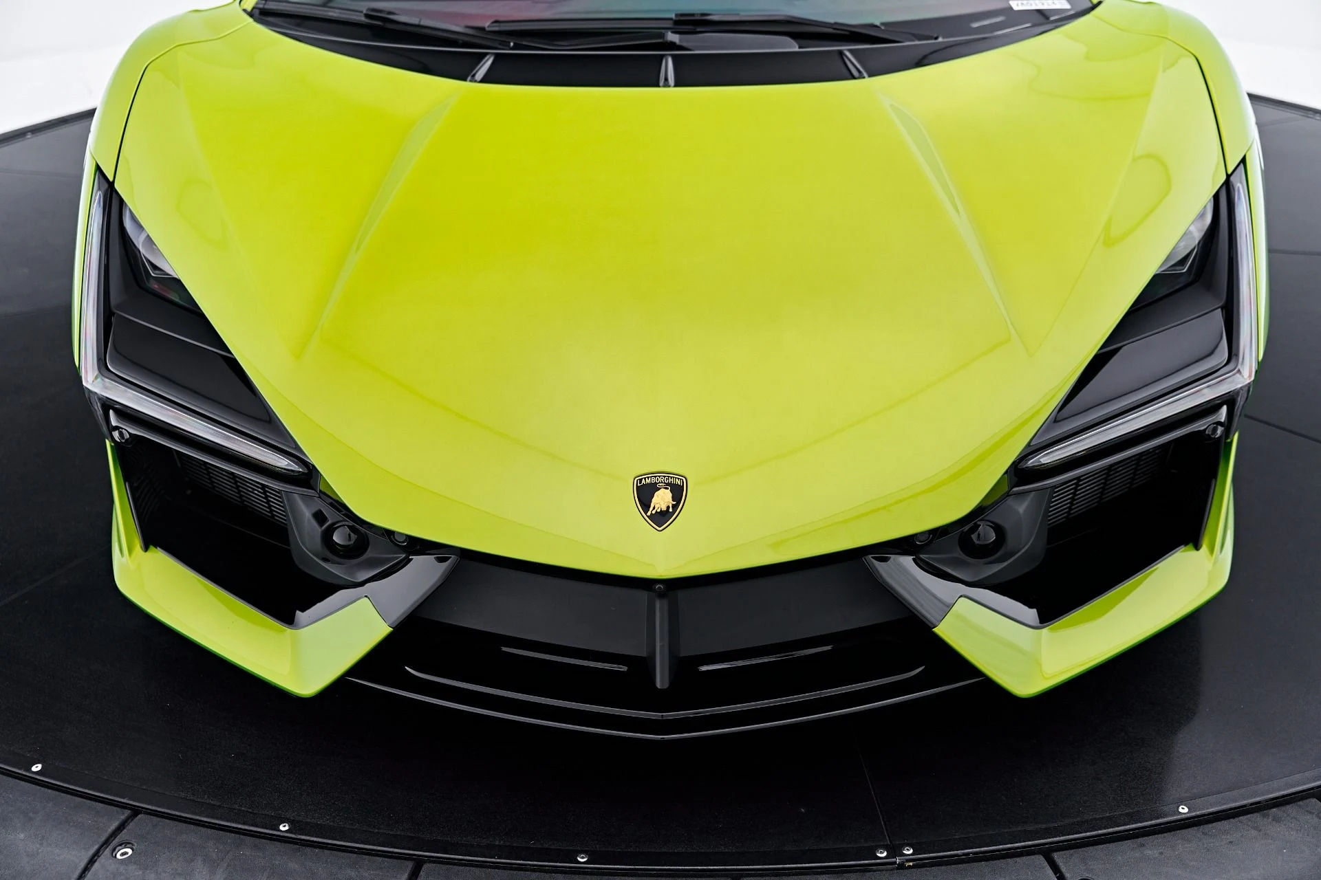 mph031_1521019367_Used_2025_Lamborghini_Revuelto_Base_1785288828_7ed9da2eca