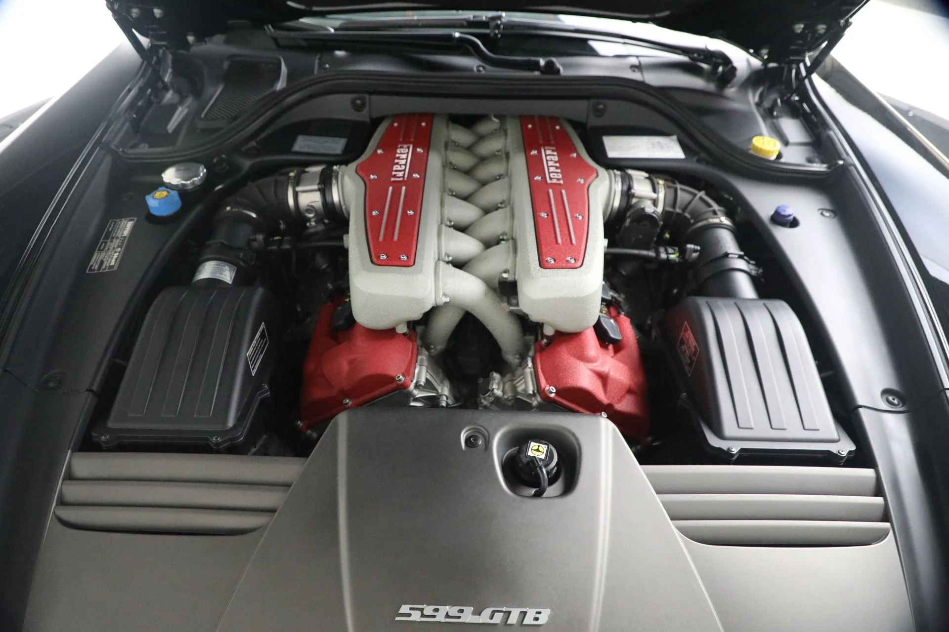 mph031_152111495_Used_2009_Ferrari_599_GTB_Fiorano_1775507476_0b6c968952