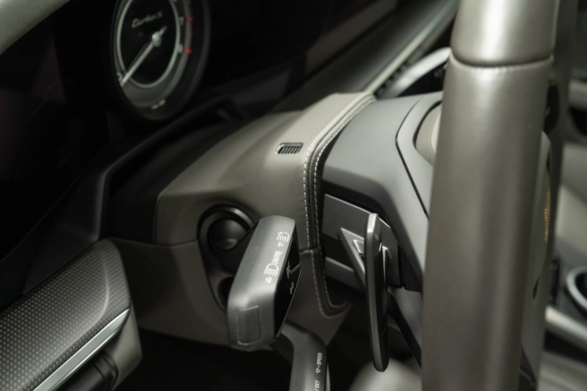 mph031_1524679290_Used_2022_Porsche_911_Turbo_S_1759528517_6a3df9ac95