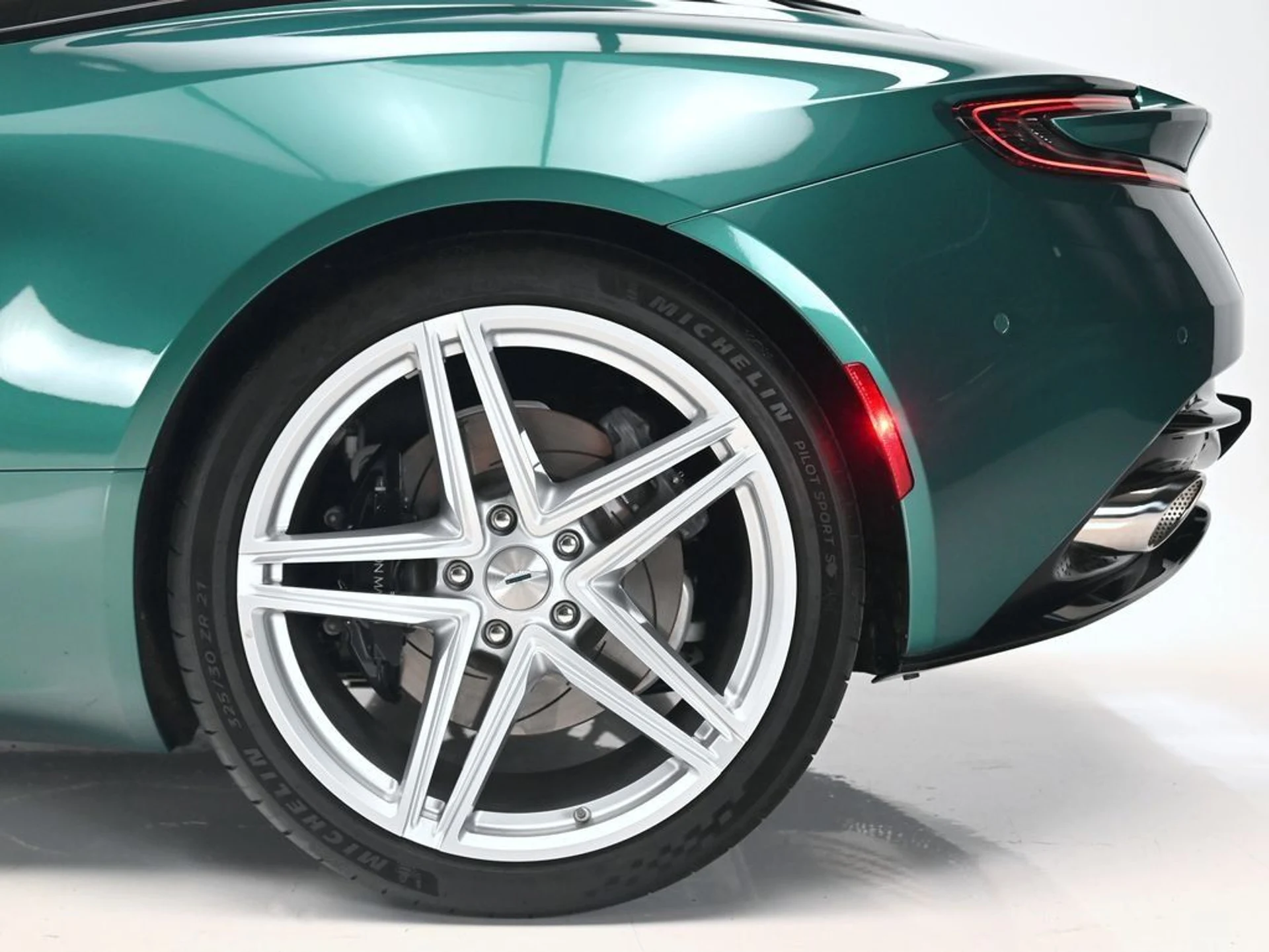 mph031_1527307428_745aefacac567674ad3538f0703a90da_2f1efe0094