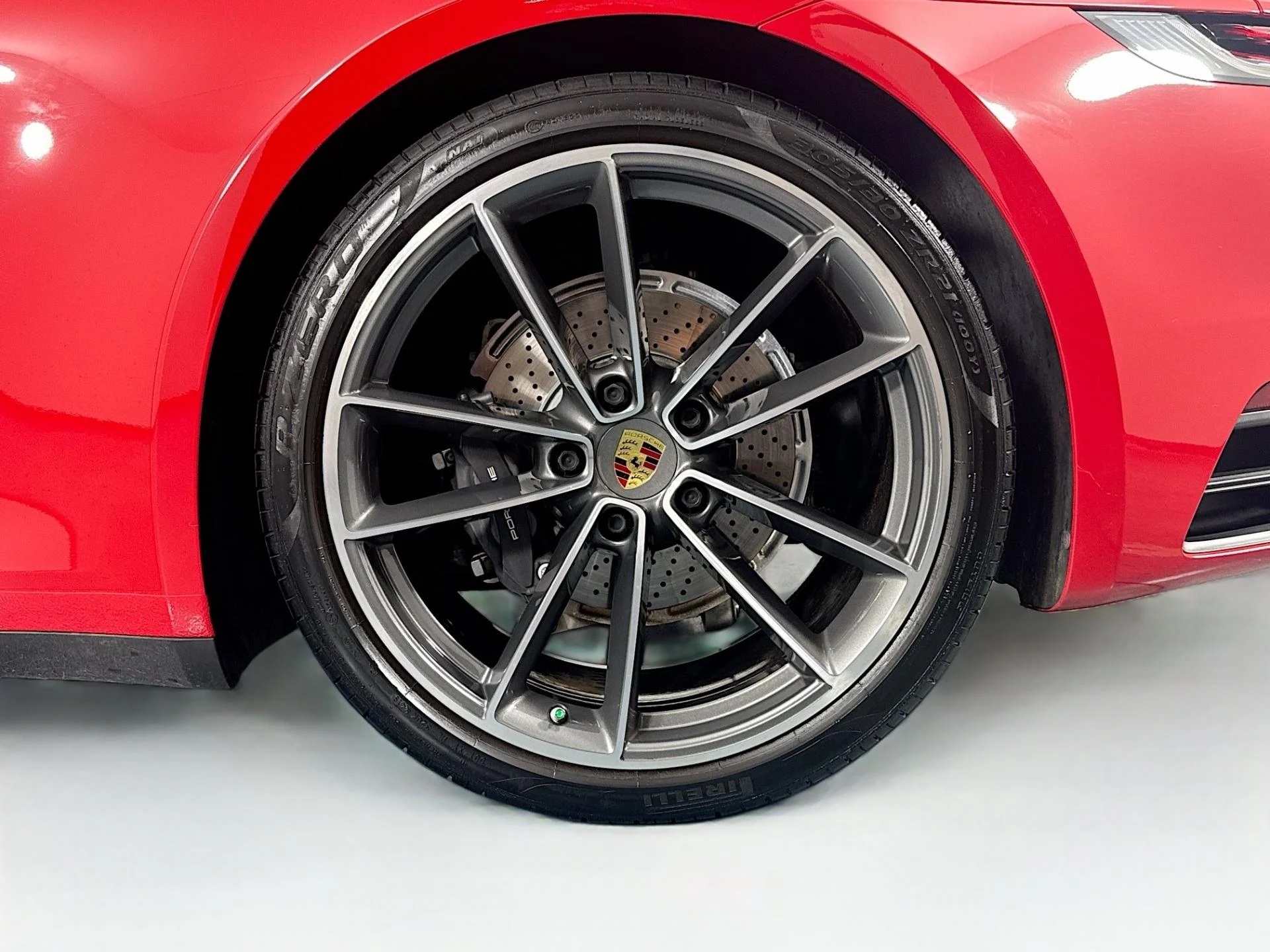 mph031_152808885_Used_2020_Porsche_911_Carrera_1782937914_f2f1efd758