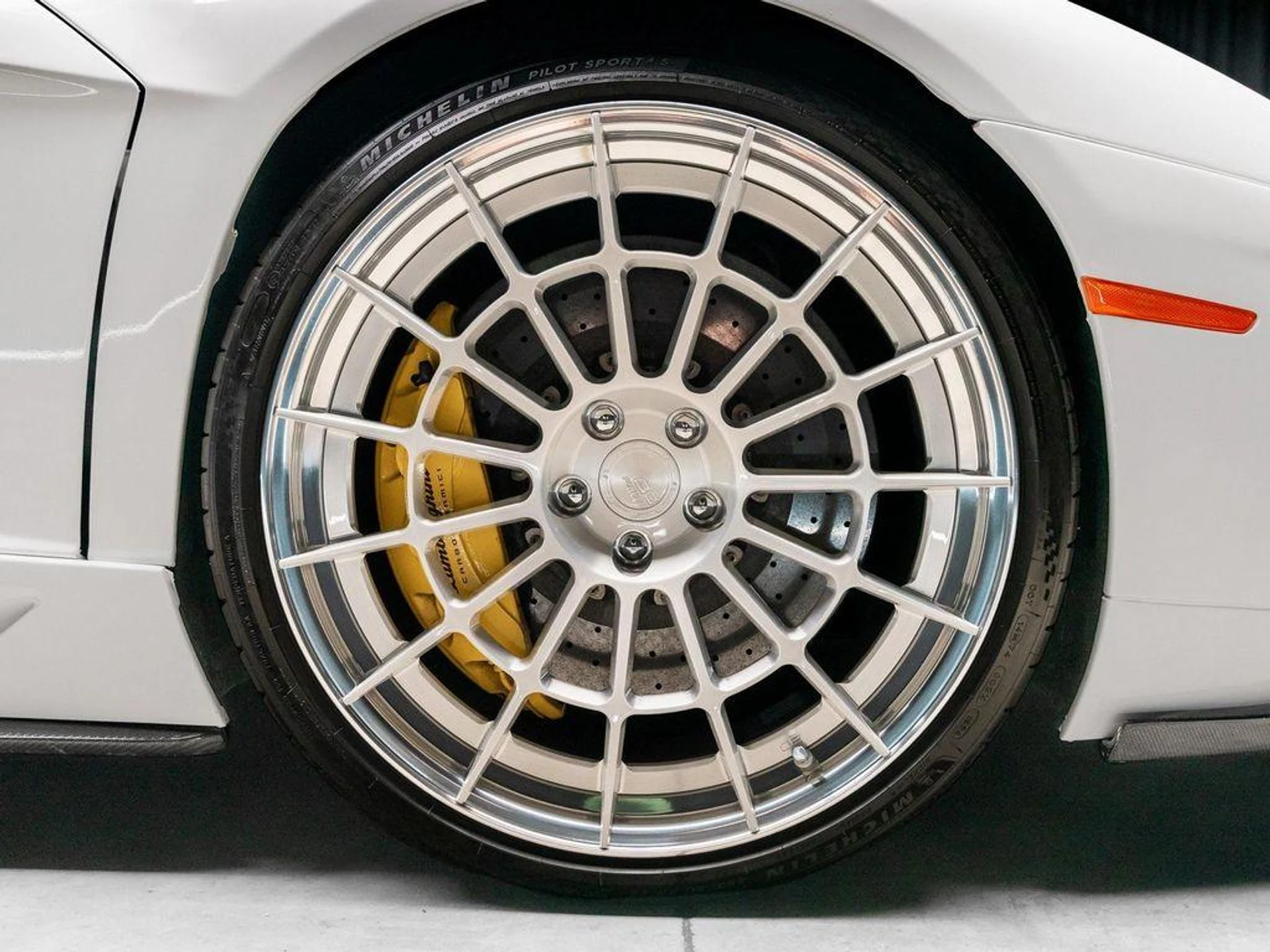 mph031_1533638909_v_Y5otg_E8_Tms_Ewgfe_IP_Oi_EK_Vmy_XM_5aa125a8e6