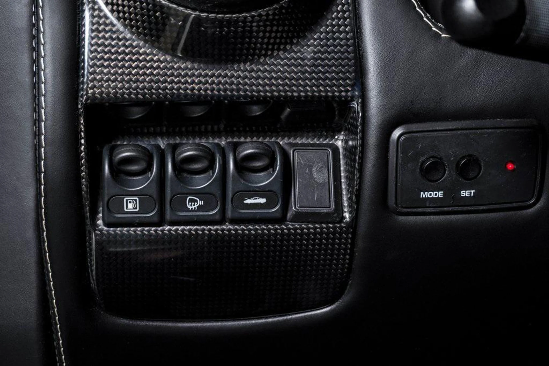 mph031_153949322_2v_X_n_FT_Gjy_Ug_Auuri_C_Ylsm_Ml_Ok_A_6ec169ee57