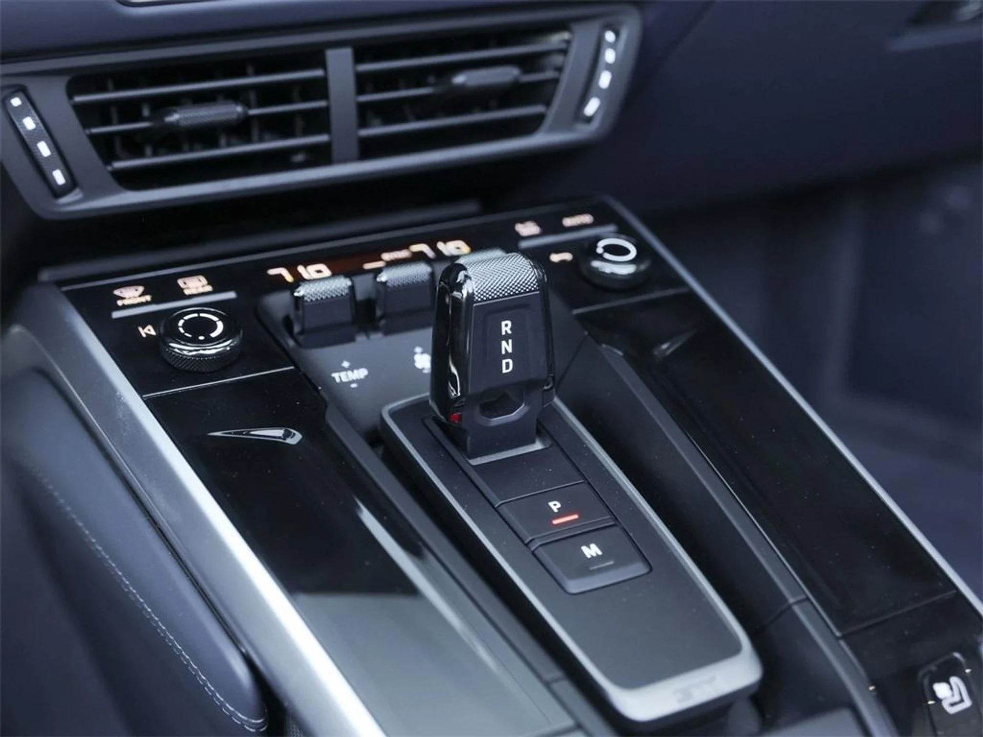 mph031_1541759707_m_MRQ_Dbmkt99k_R_Inr9rd0_TI_Uc_N88_efcdd6f3f4