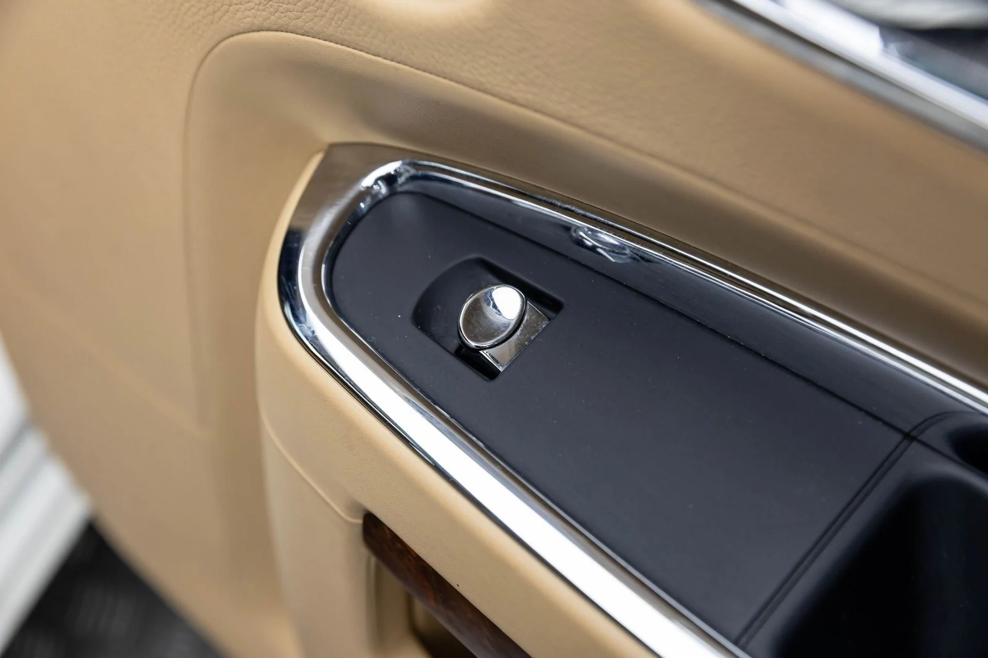 mph031_1546284515_32_1d6d41d87f