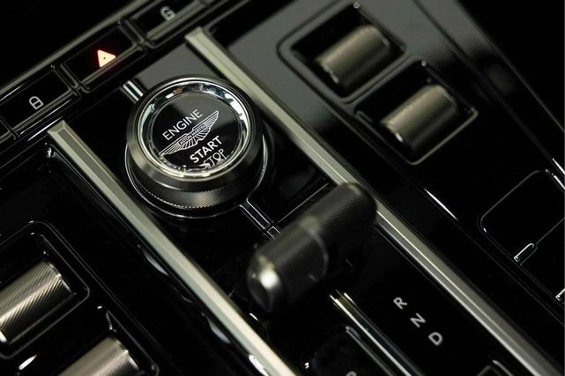 mph031_1552198321_GY_b_Ev_Ig_C9_Lwho_Kq3_I3_Bqc1_O_Vw_3d76f76541