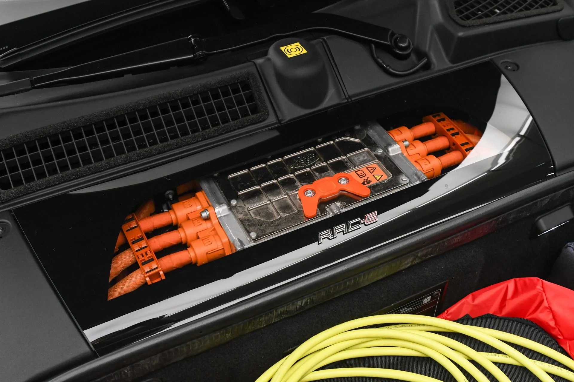 mph031_1558010600_Used_2022_Ferrari_SF_90_Spider_1755677273_3112adf20f