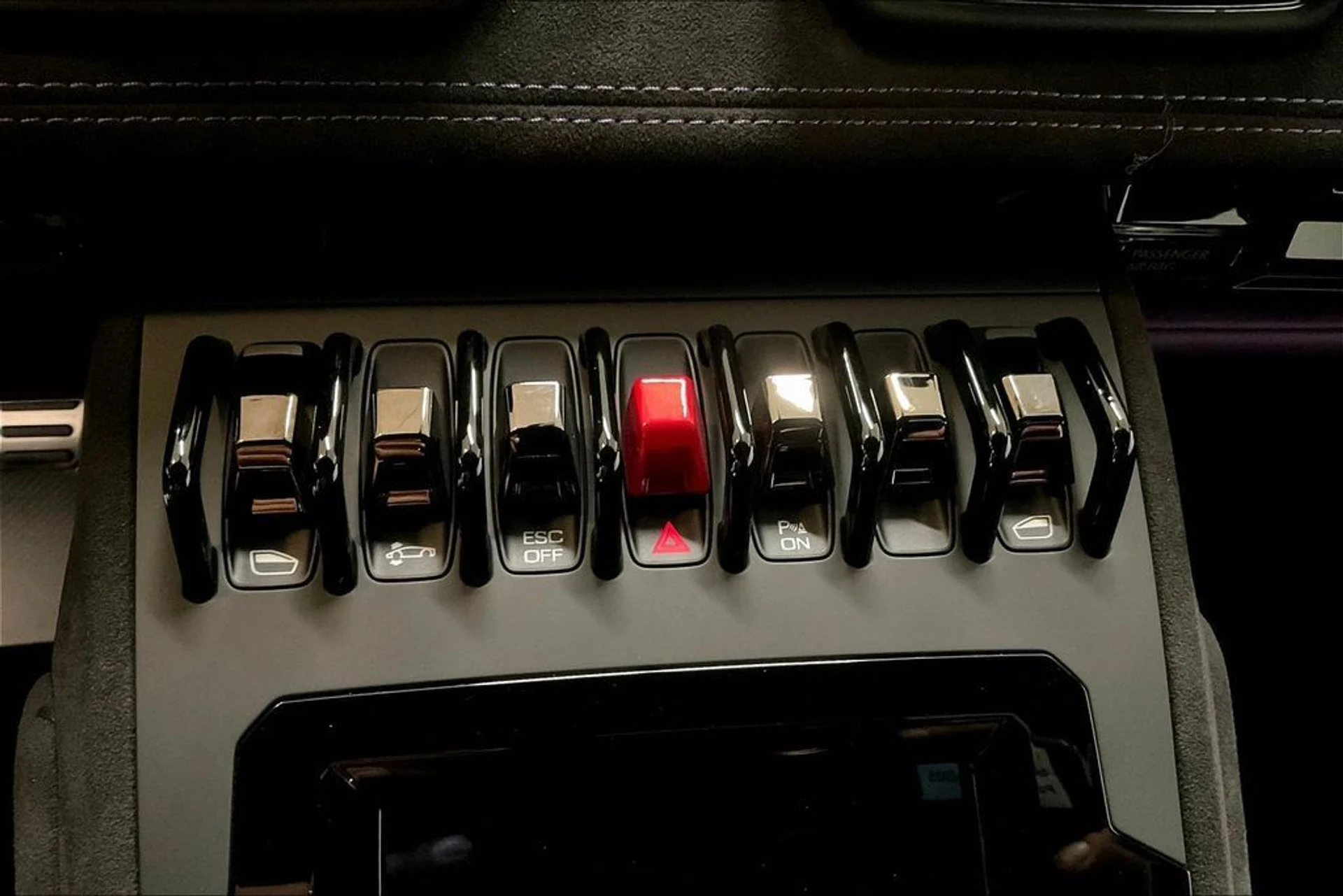 mph031_1564692496_6d195feaac75c59106388d781815c1c0x_73a66360cf