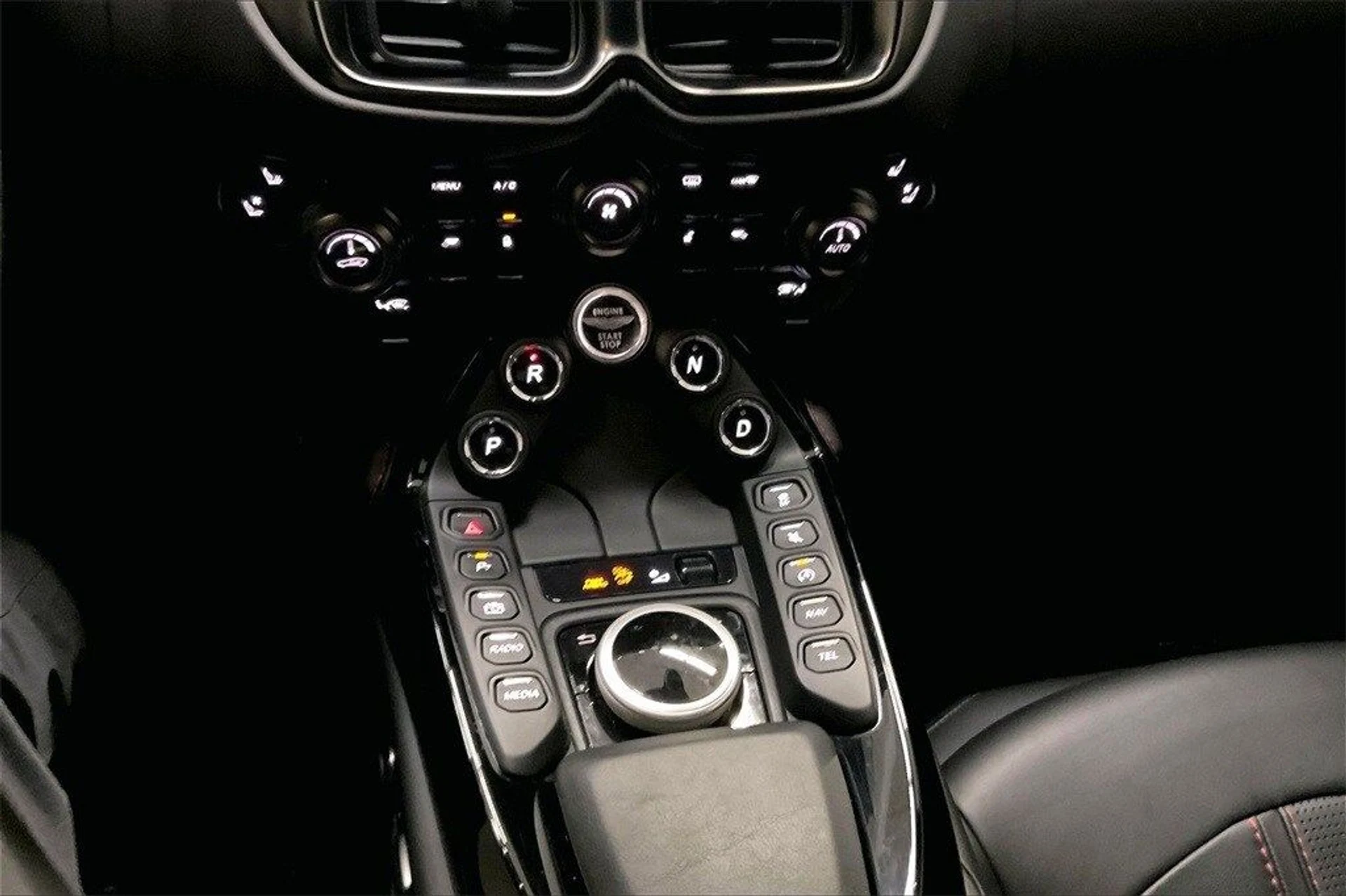 mph031_1565661950_88d6e52b473887e369d919069595b129x_63bd0665e7