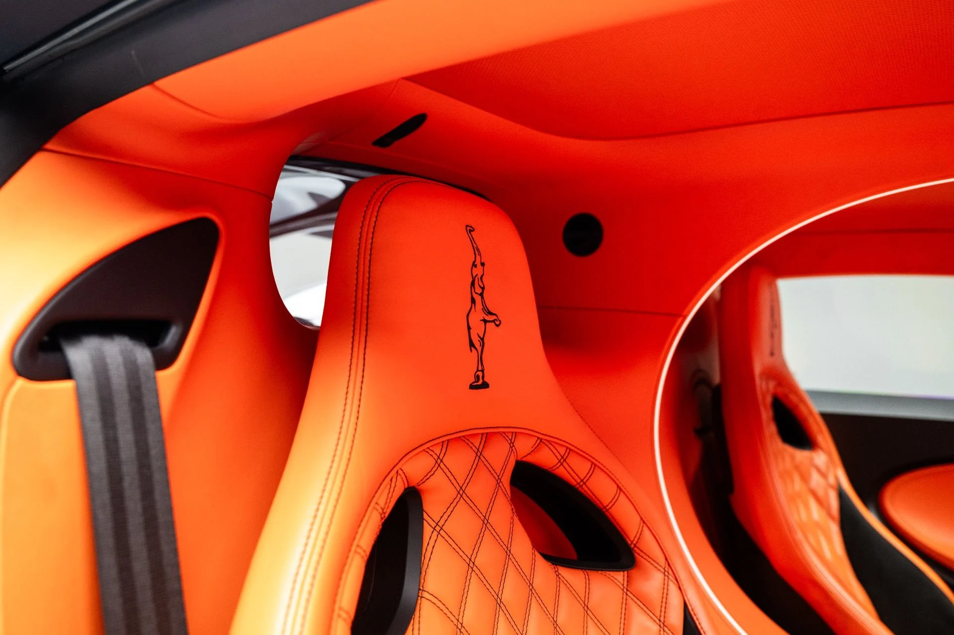 mph031_1576006727_13316_p32_l_2e624542db