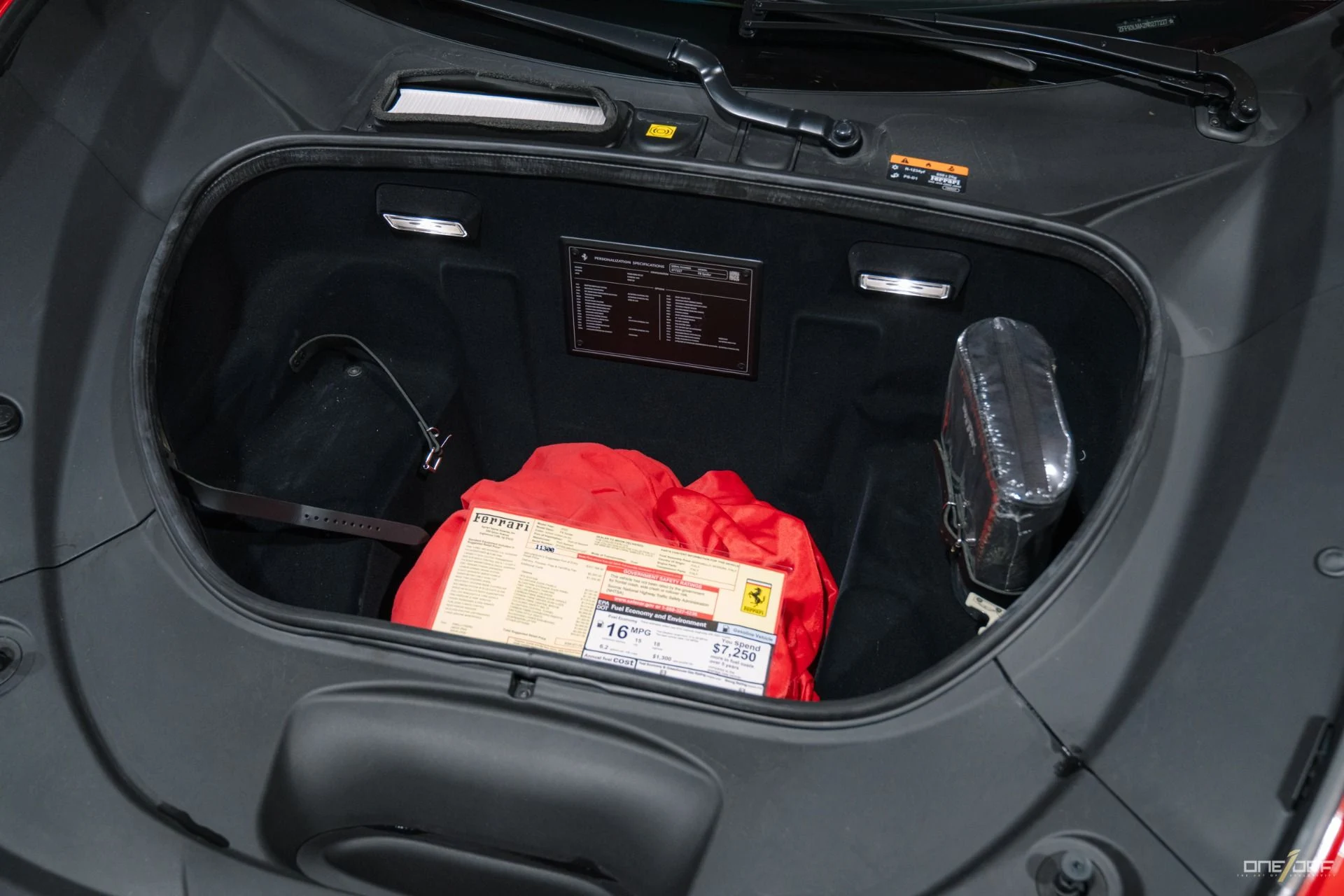 mph031_1585744490_Used_2022_Ferrari_F8_Spider_395_K_MSRP_Carbon_Interior_Charcoal_Alcantara_Interior_1761878449_51a533101d