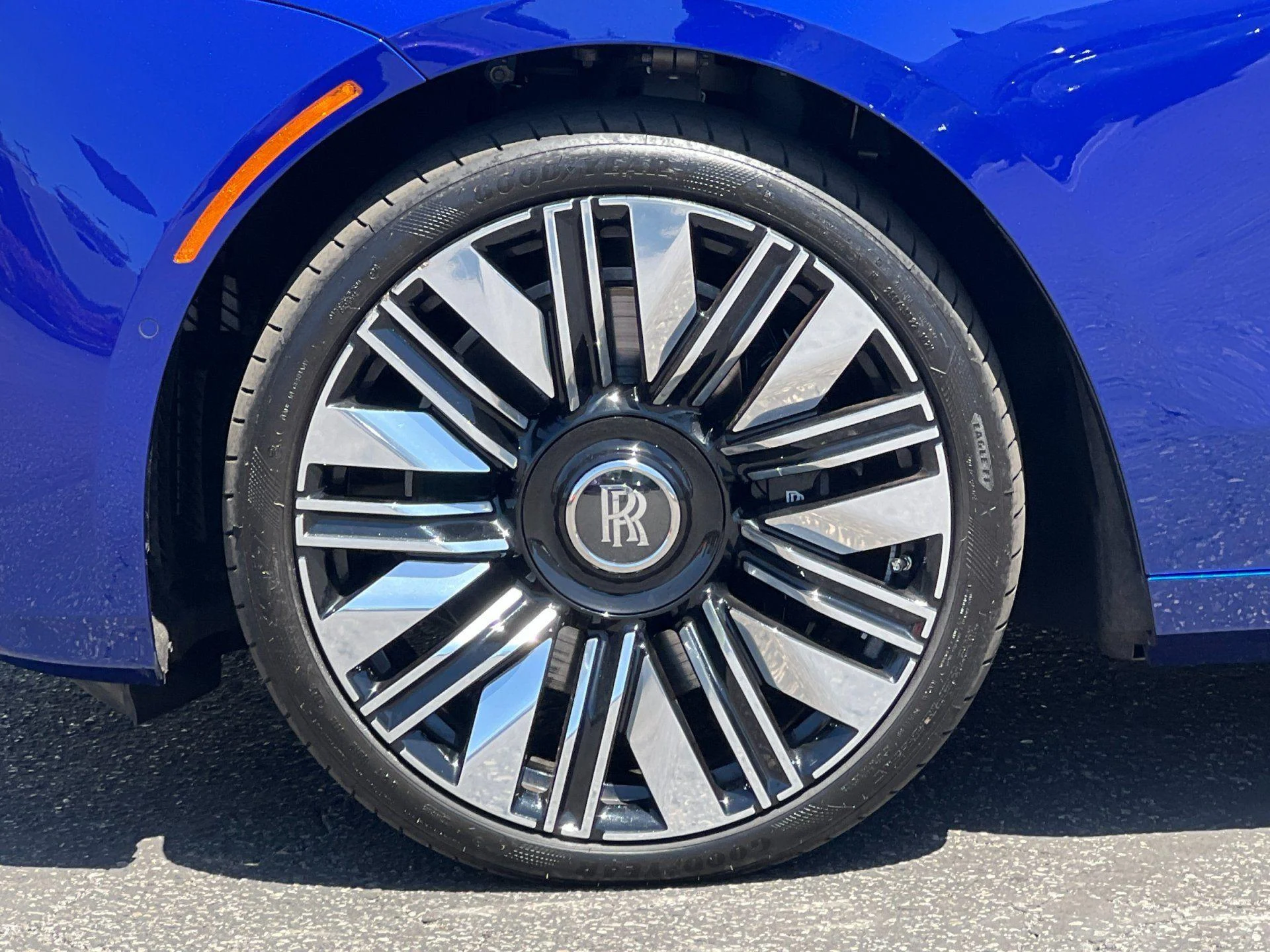 mph031_1590828427_Used_2026_Rolls_Royce_Ghost_1780994450_86e72f1dc0