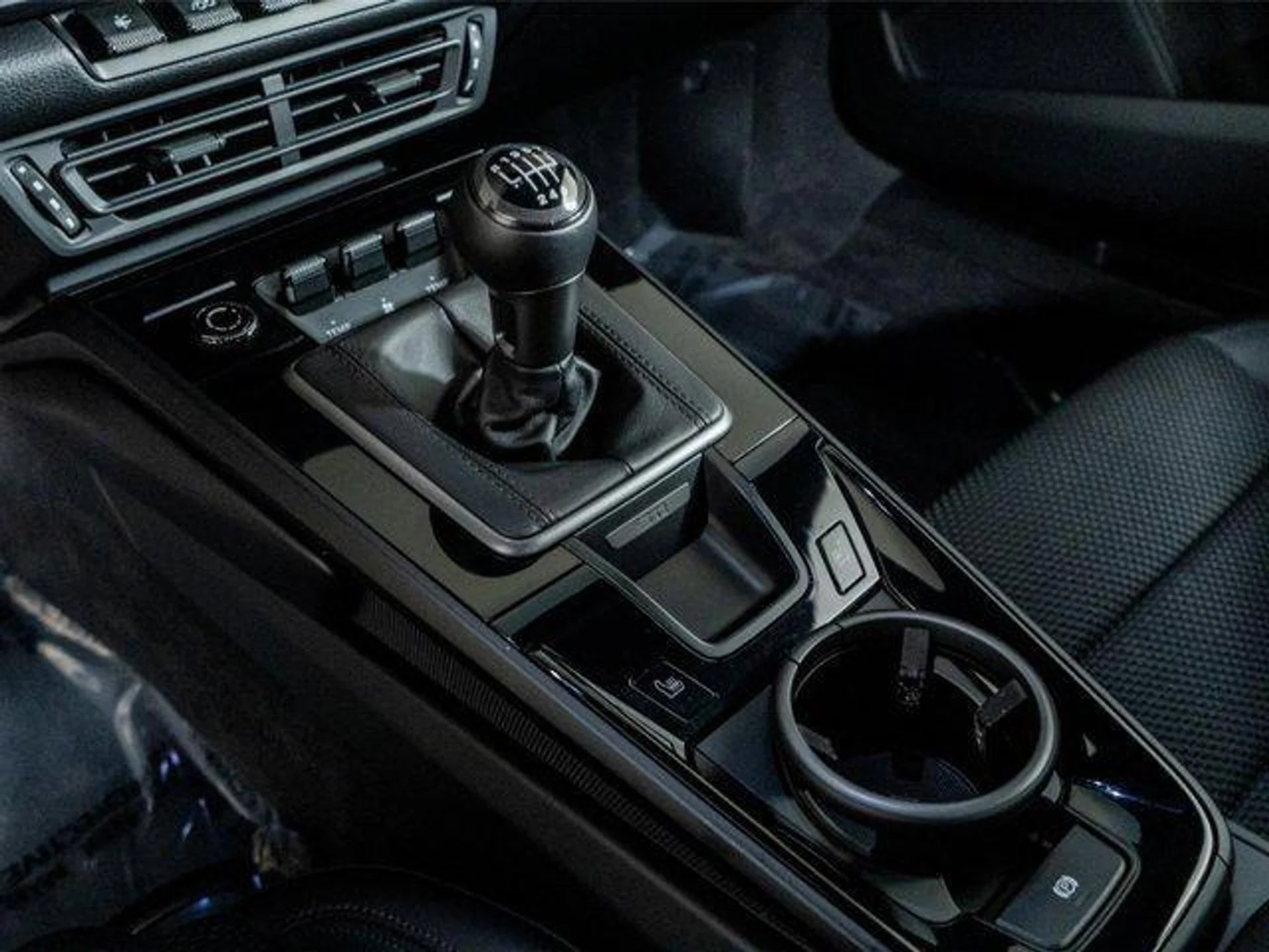 mph031_1602238839_Is_5_F23_KX_AB_5_Xjk_ndp31_MR_6_VA_4a3f6b9fc9