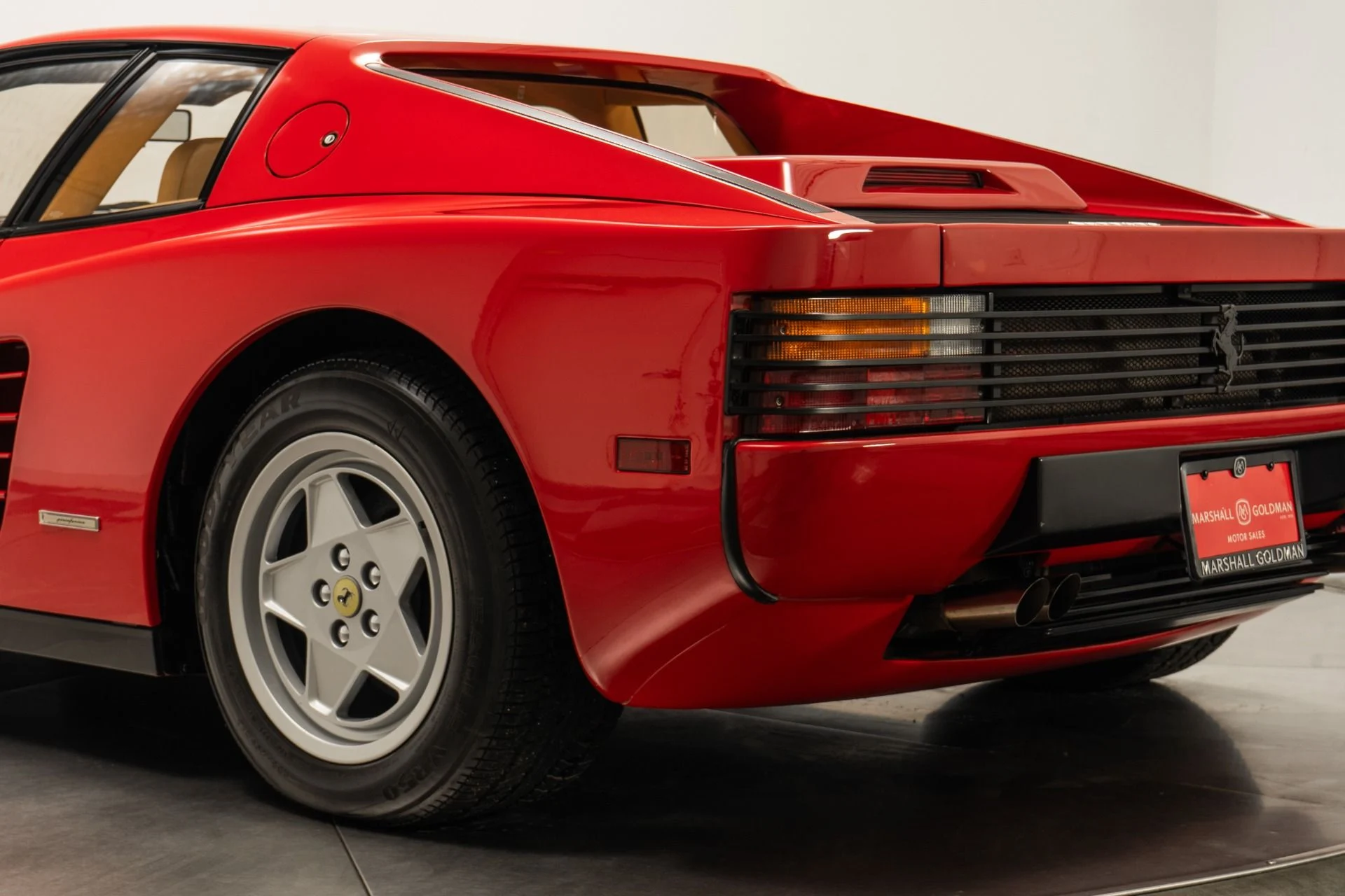 mph031_1606096304_Used_1988_Ferrari_Testarossa_1758664010_395cf52f19