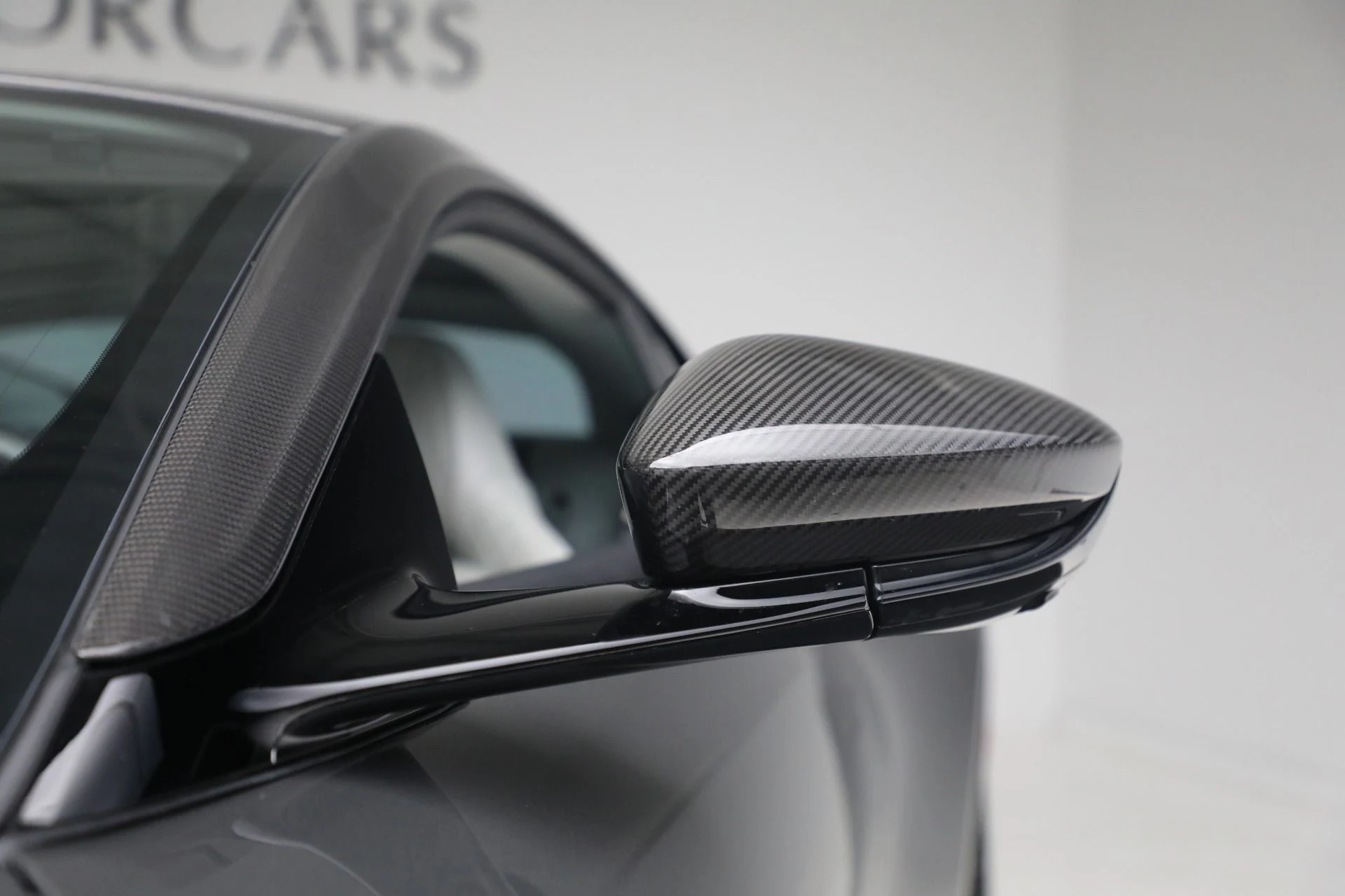 mph031_1612478075_Used_2023_Aston_Martin_DBS_770_Ultimate_9c71bebda7