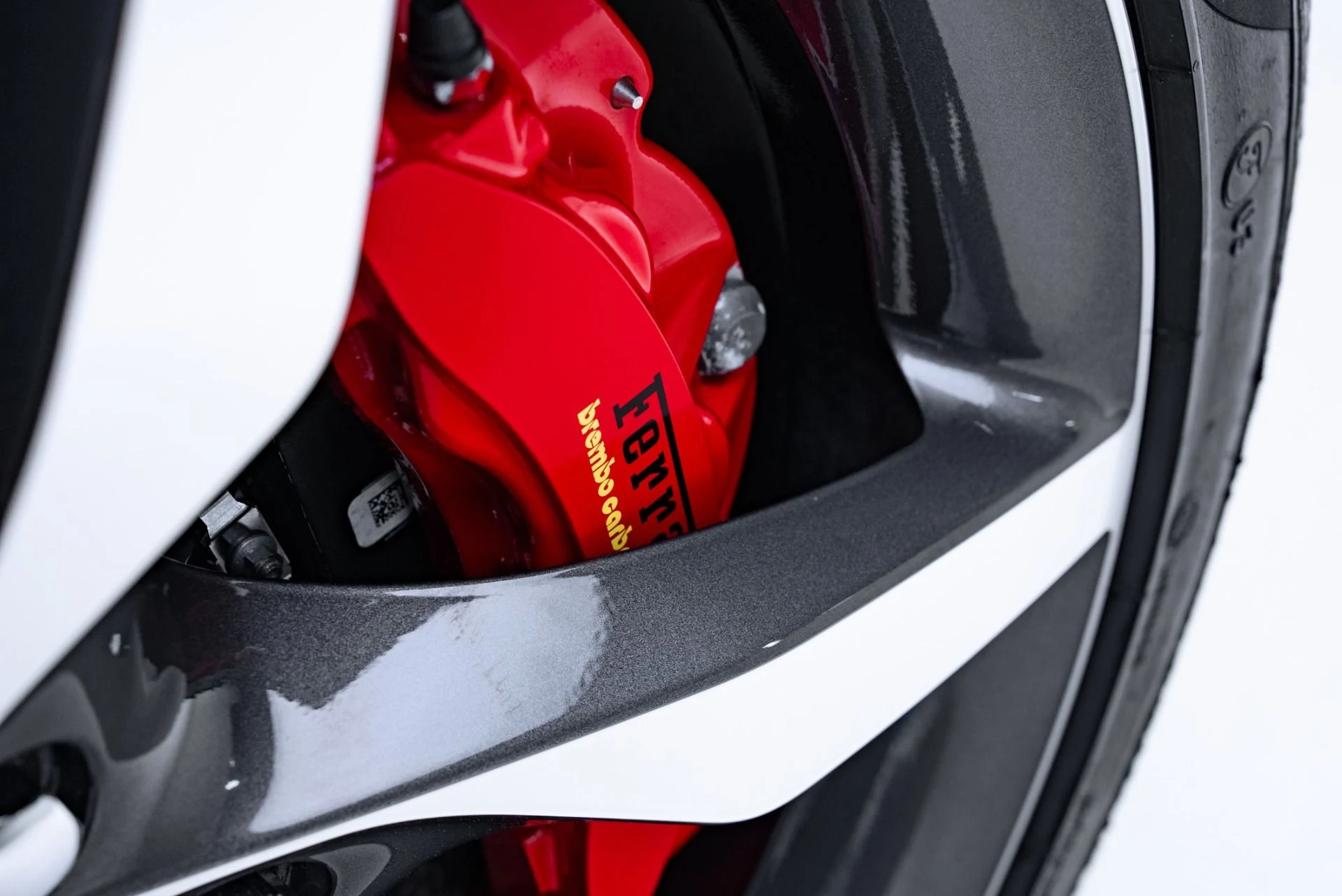 mph031_1630776703_Used_2022_Ferrari_Portofino_M_1773357506_c212ddbb34