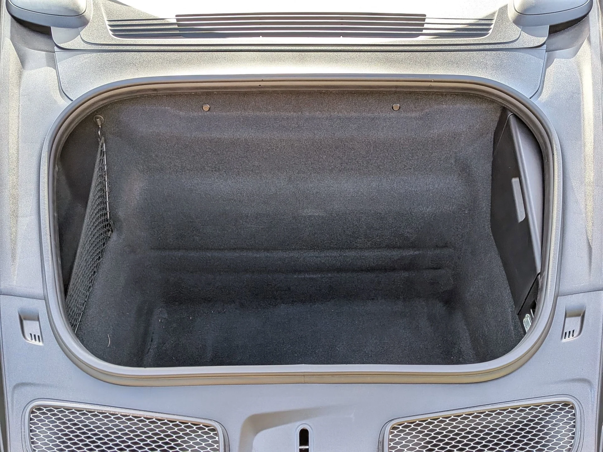 mph031_163200133_c796f2c4ca1666a280b5525848e2bb48x_f36c514c31