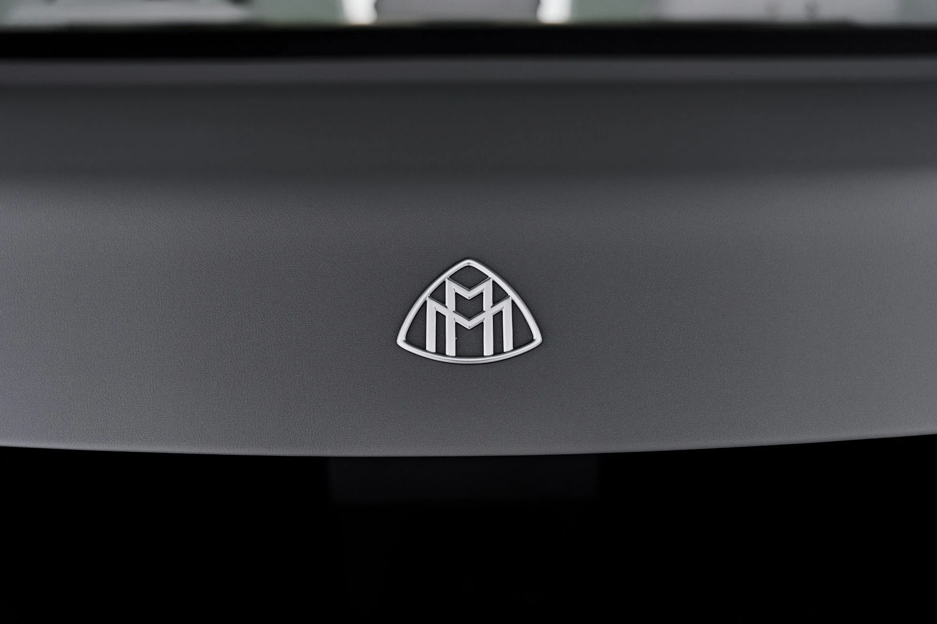mph031_1635730544_Used_2023_Mercedes_Benz_GLS_Maybach_GLS_600_1789174542_0bf9d59da2