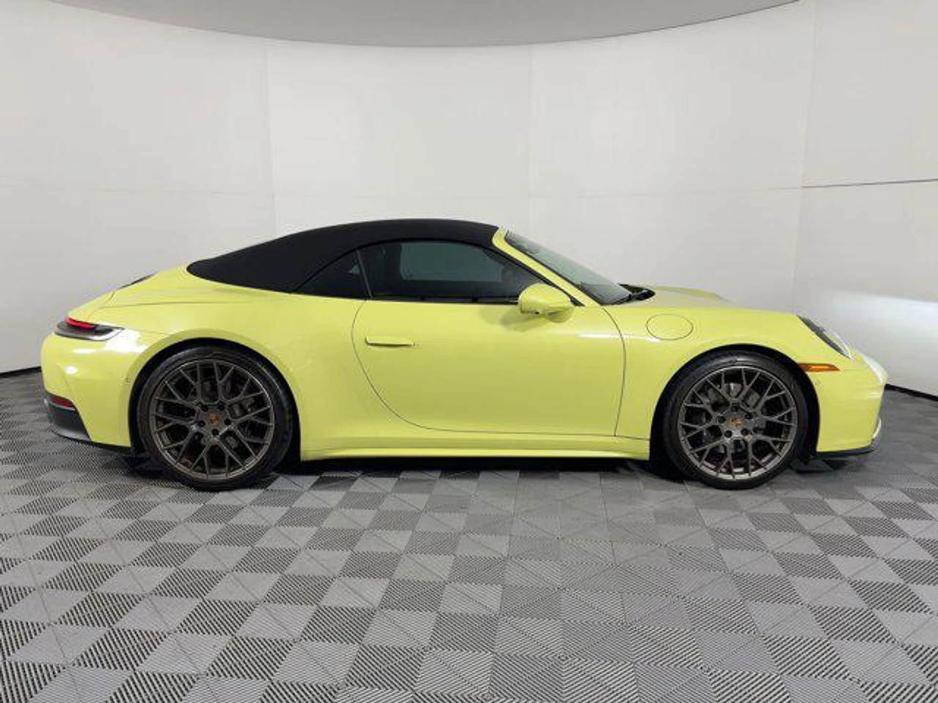 mph031_1643046896_UJJBF_Nw_UX_1_JCM_531_Pzb3_Nmebpwc_794ccbe2cf