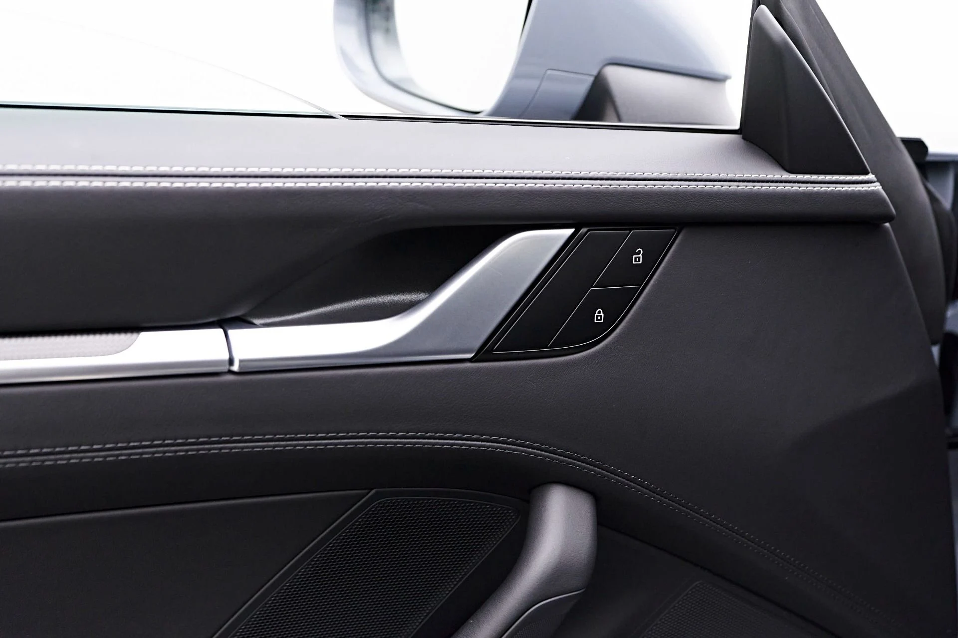 mph031_1643628368_Used_2024_Porsche_911_Turbo_S_1723857576_26636714fe