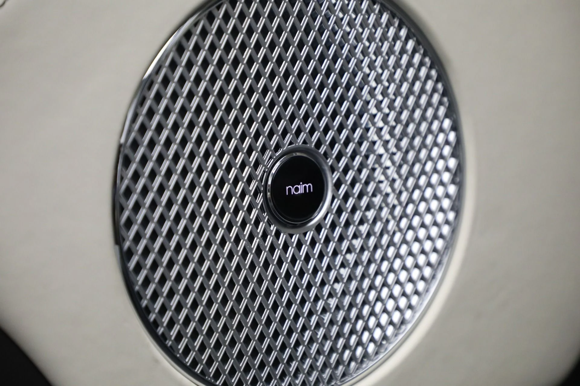 mph031_1653606623_Used_2024_Bentley_Bentayga_EWB_Azure_V8_8ac1f98a15