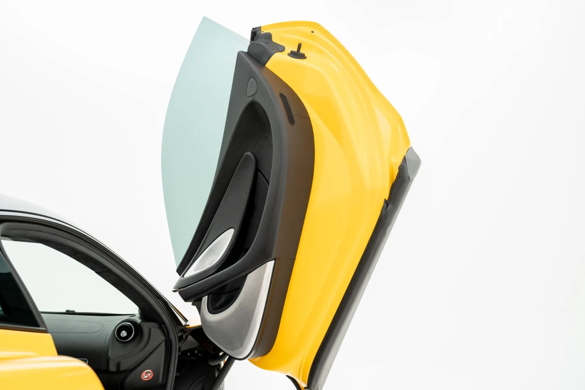 mph031_1656518416_Used_2023_Mc_Laren_GT_1774627649_2360793c14