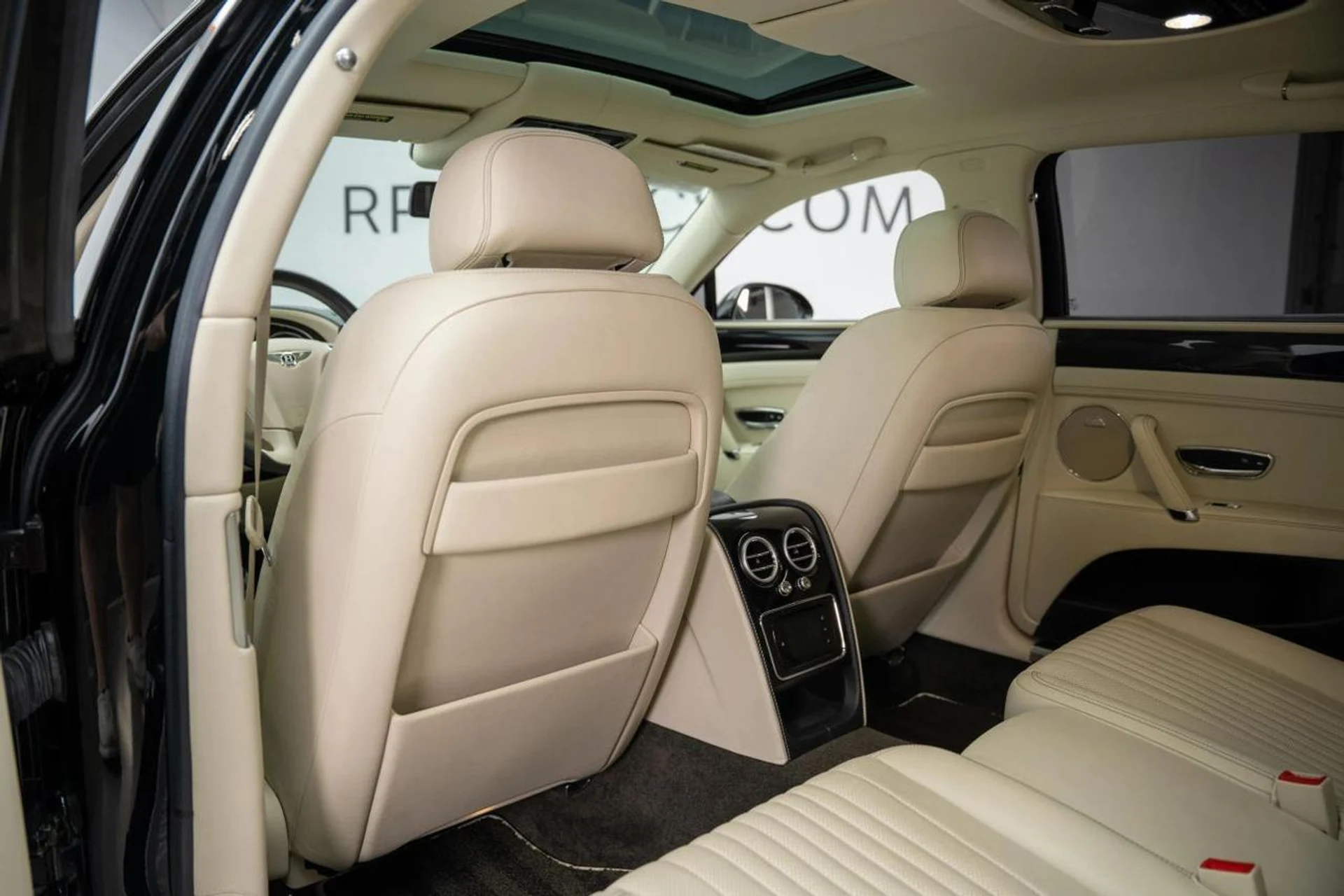 mph031_1665391485_42a8c77ee9cef5b1da9b6b87187abd17_b9ed764721