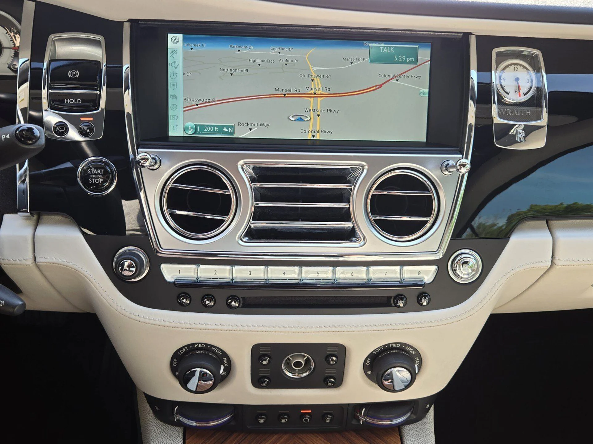 mph031_166719528_c3cb53aacf8db34c529fc4f1eba153f7x_0509a415f8