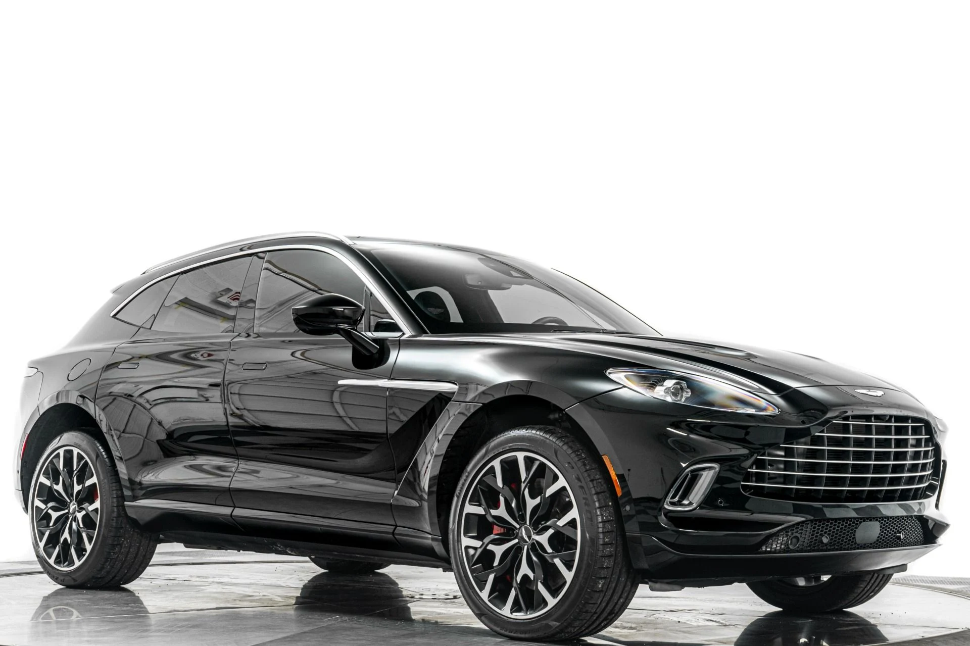 mph031_1678502357_Used_2021_Aston_Martin_DBX_Indulgence_Pack_Panoramic_Roof_1779371963_27aca66166