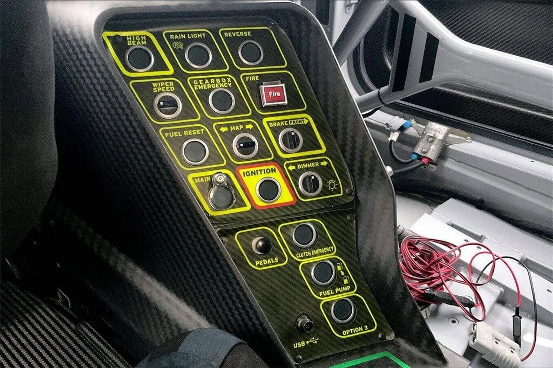 mph031_1680963819_18b86296940dd9d7d5e1bf1ccd1ef6f4x_5d35a403d9