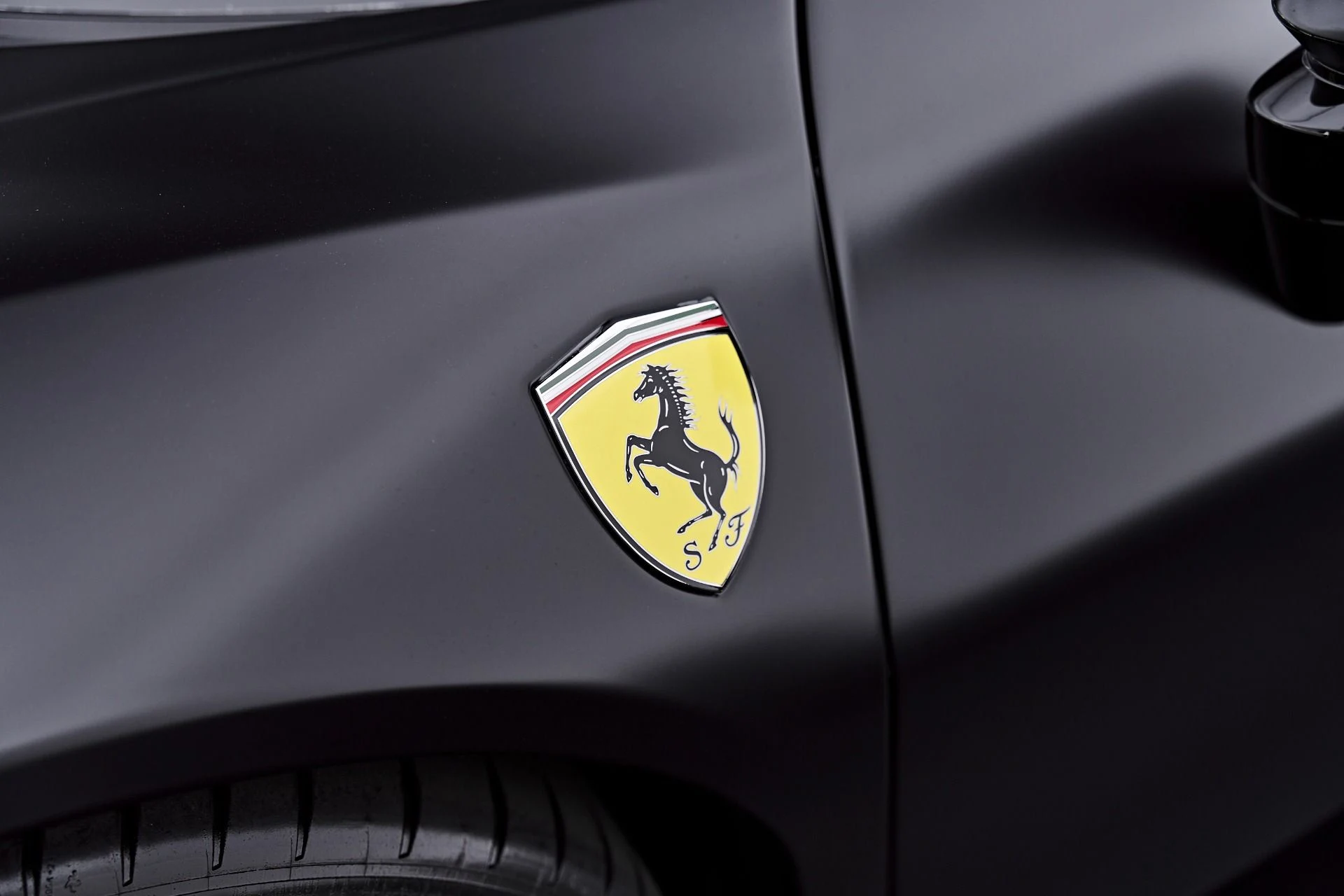 mph031_1681865484_Used_2024_Ferrari_SF_90_Spider_Base_1785520186_ecb0be6487