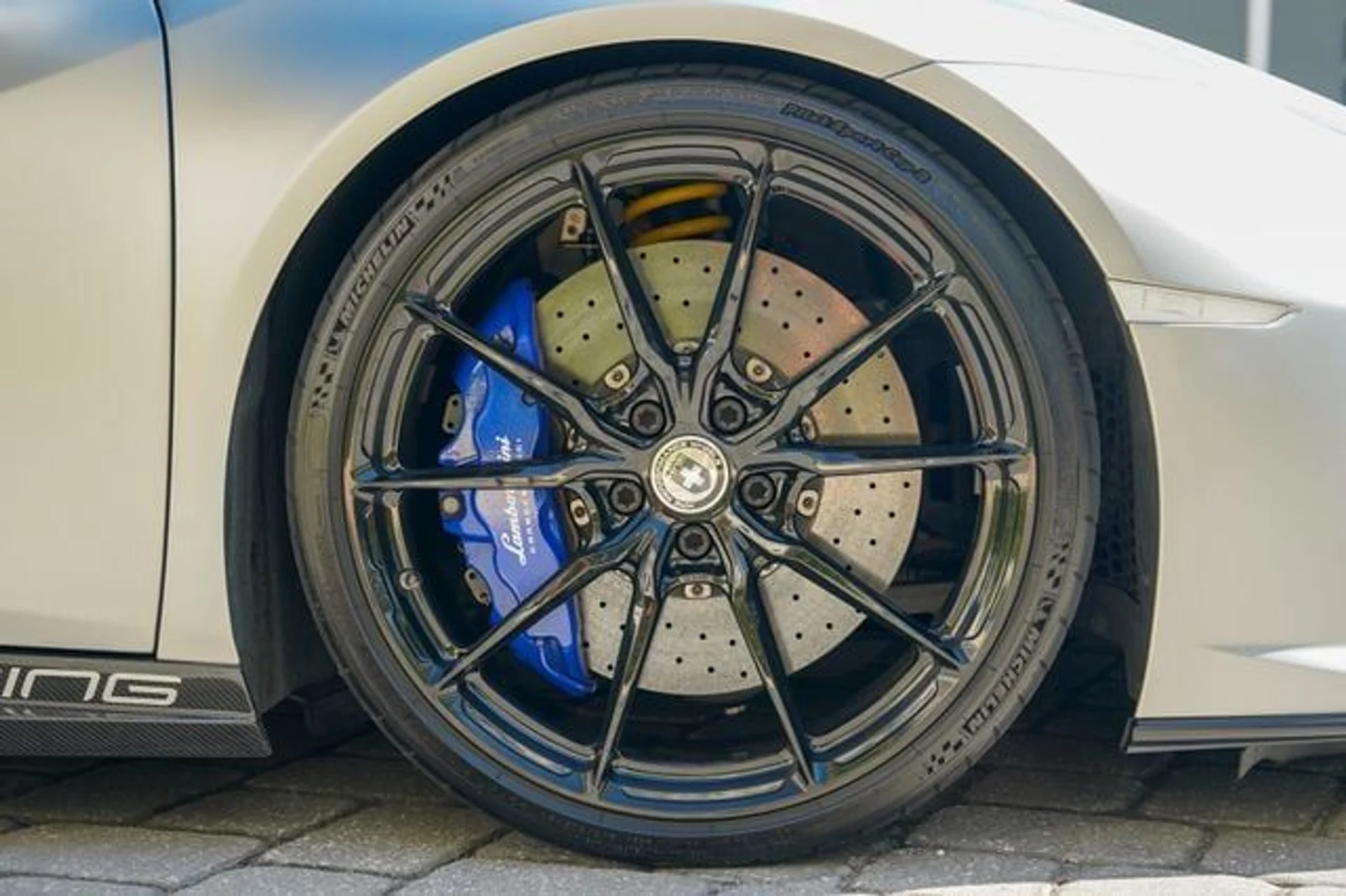 mph031_1686922388_22989252_32_e398c1d363