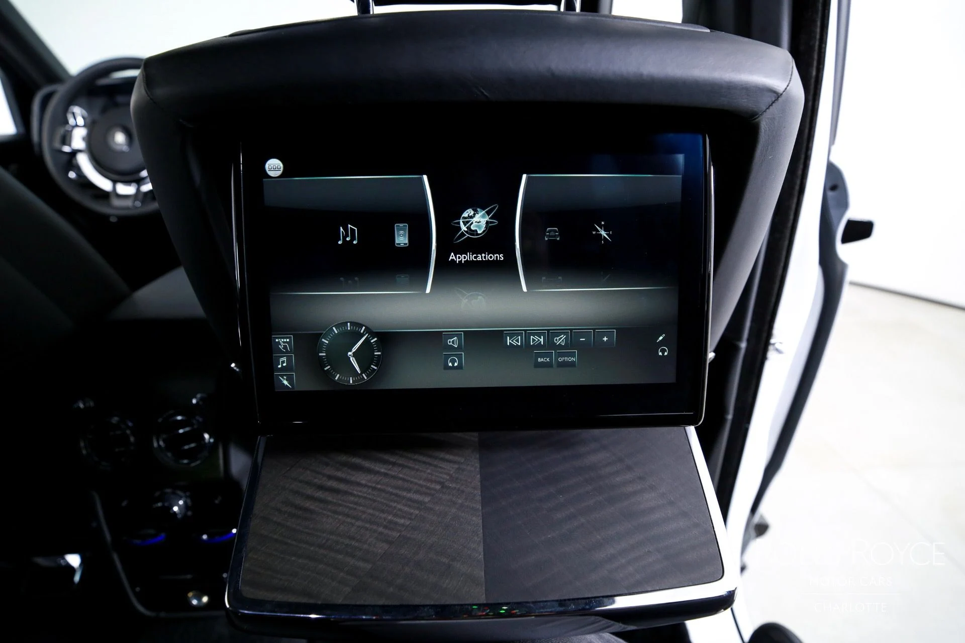mph031_1692304921_Used_2019_Rolls_Royce_Cullinan_1753469692_9df4c60267