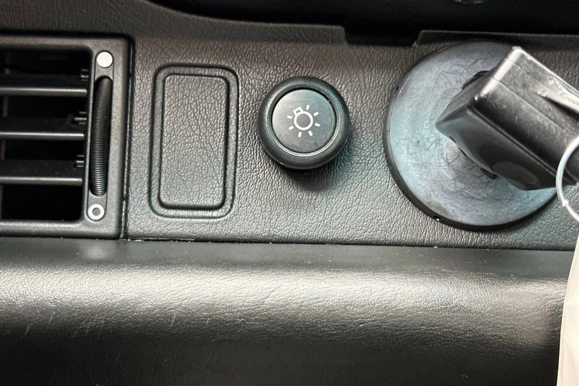 mph031_1694011209_1280_5ba61a4dd4