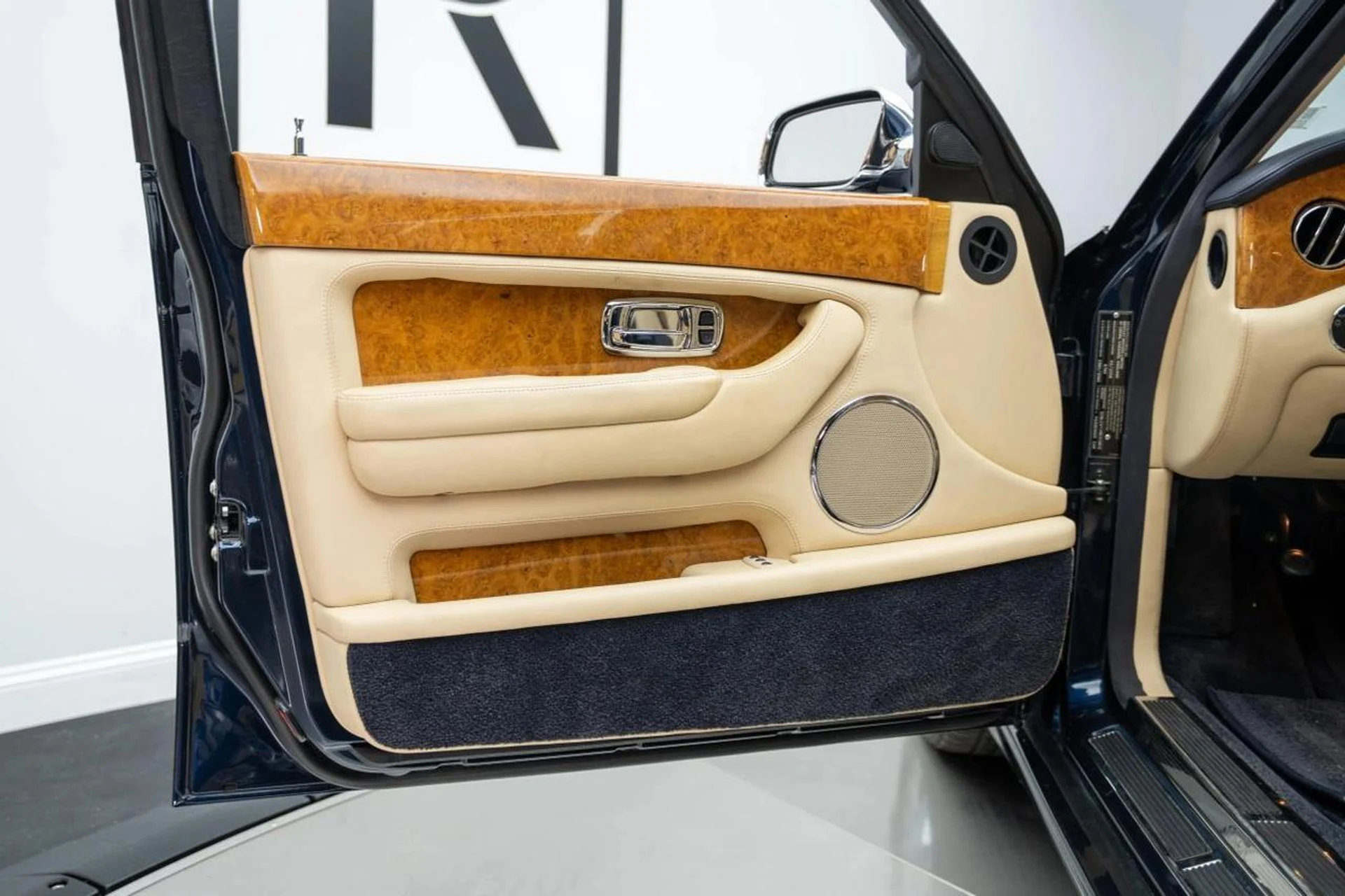 mph031_1694907385_a58acdef3ee5182f12caf7c7aecaaf37_5fa4da1f97