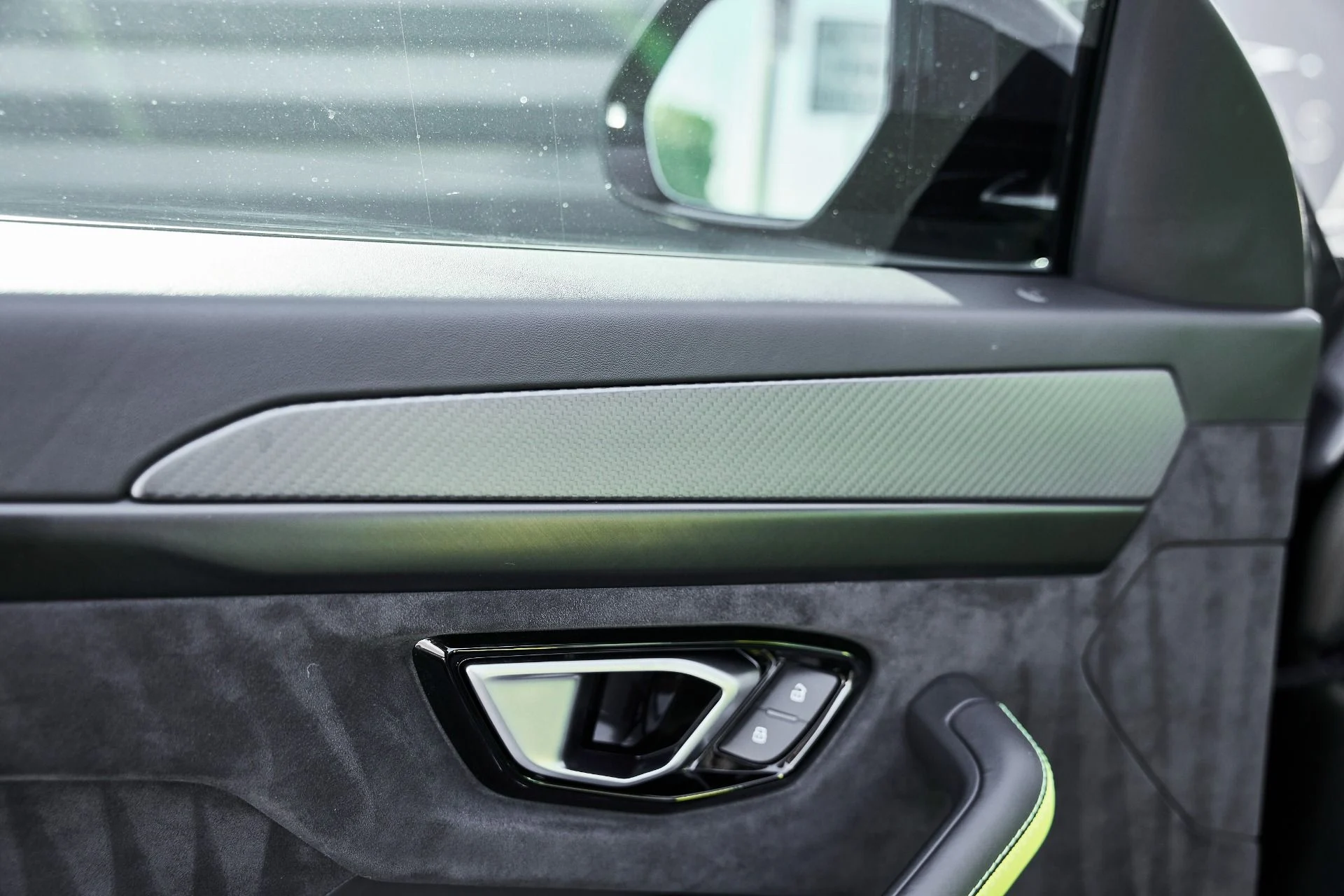 mph031_1695103641_Used_2022_Lamborghini_Urus_1774548597_6fe12ce3b8