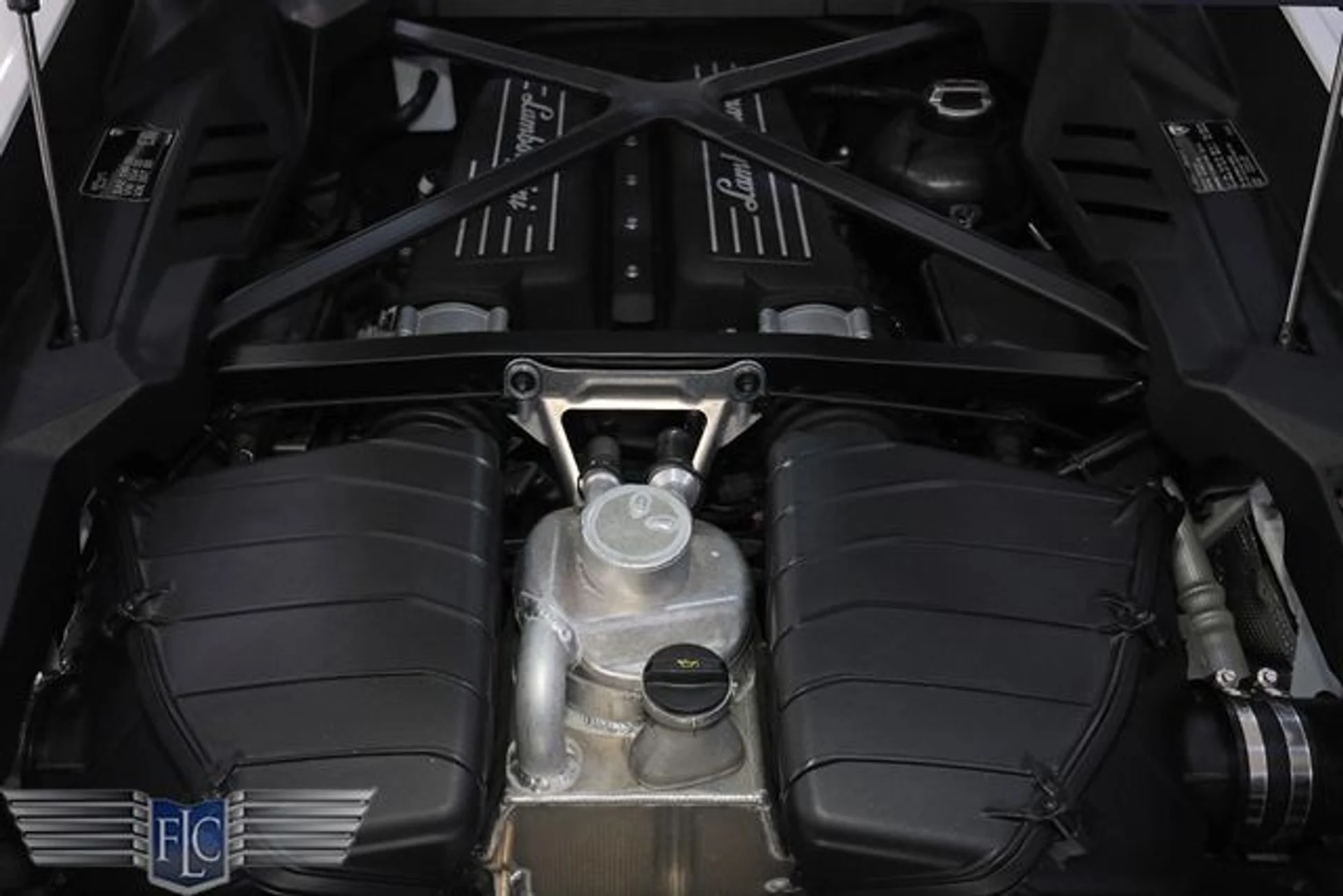 mph031_1697468084_used_2023_lamborghini_huracan_tecnica_coupe_6305_23081999_36_640_f553188a79
