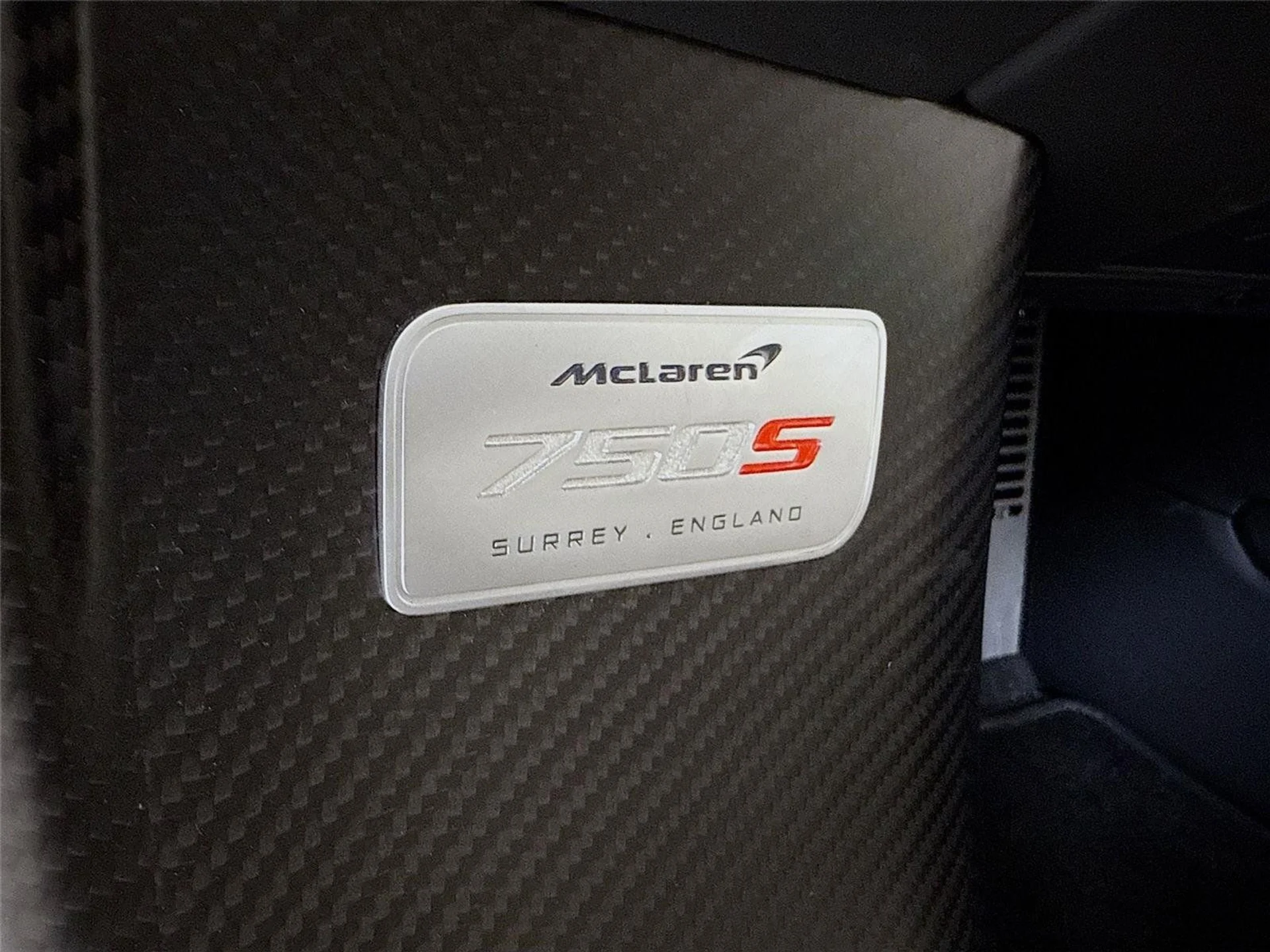 mph031_1706766769_176f3bd322dedd9a8fa8c37f1d87ceb8_7982fb8565