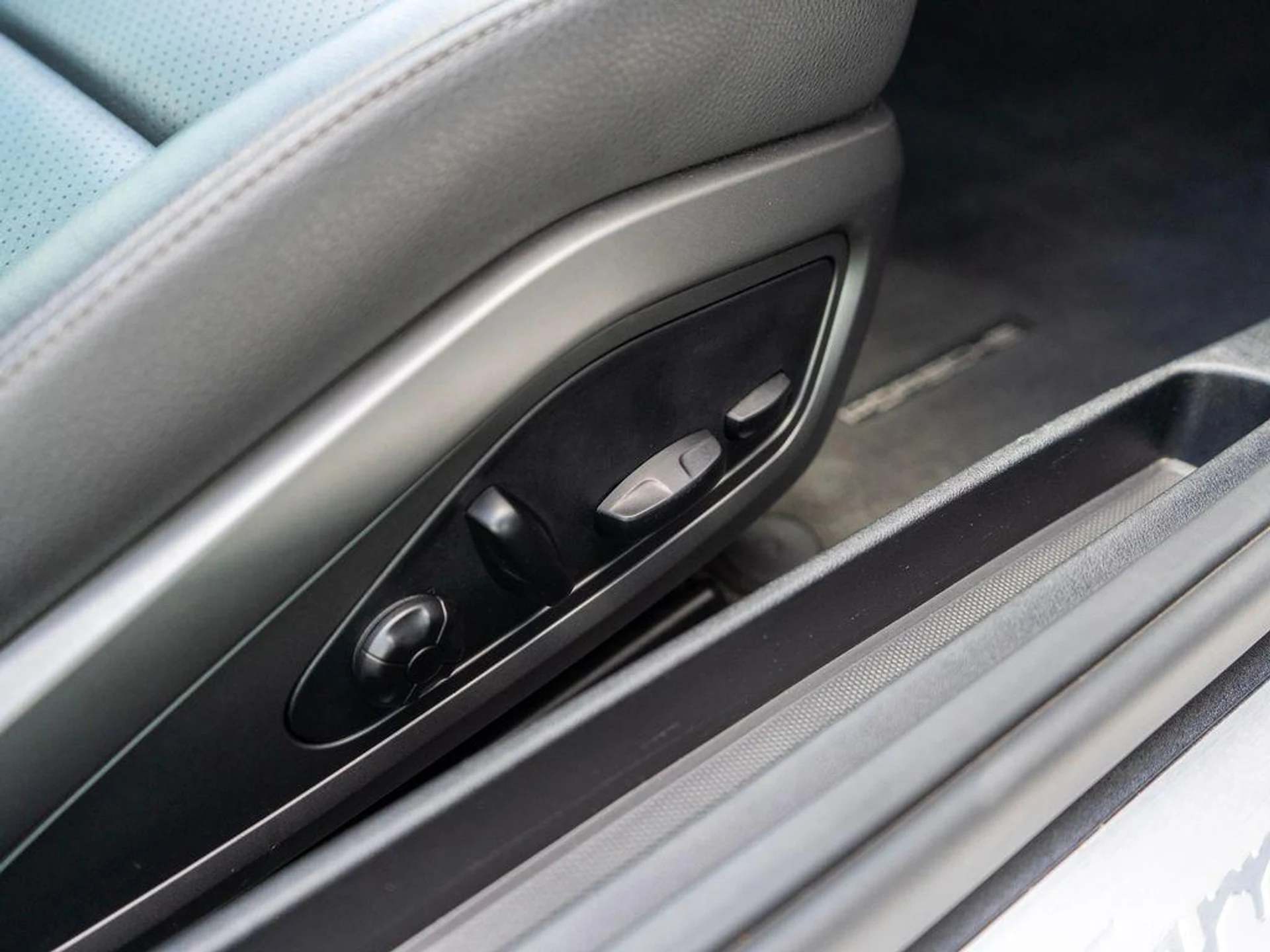 mph031_1709770106_x_Fr_BHDS_m142_n_Zf_Fxhz_JJEB_7_SI_93a8b82591