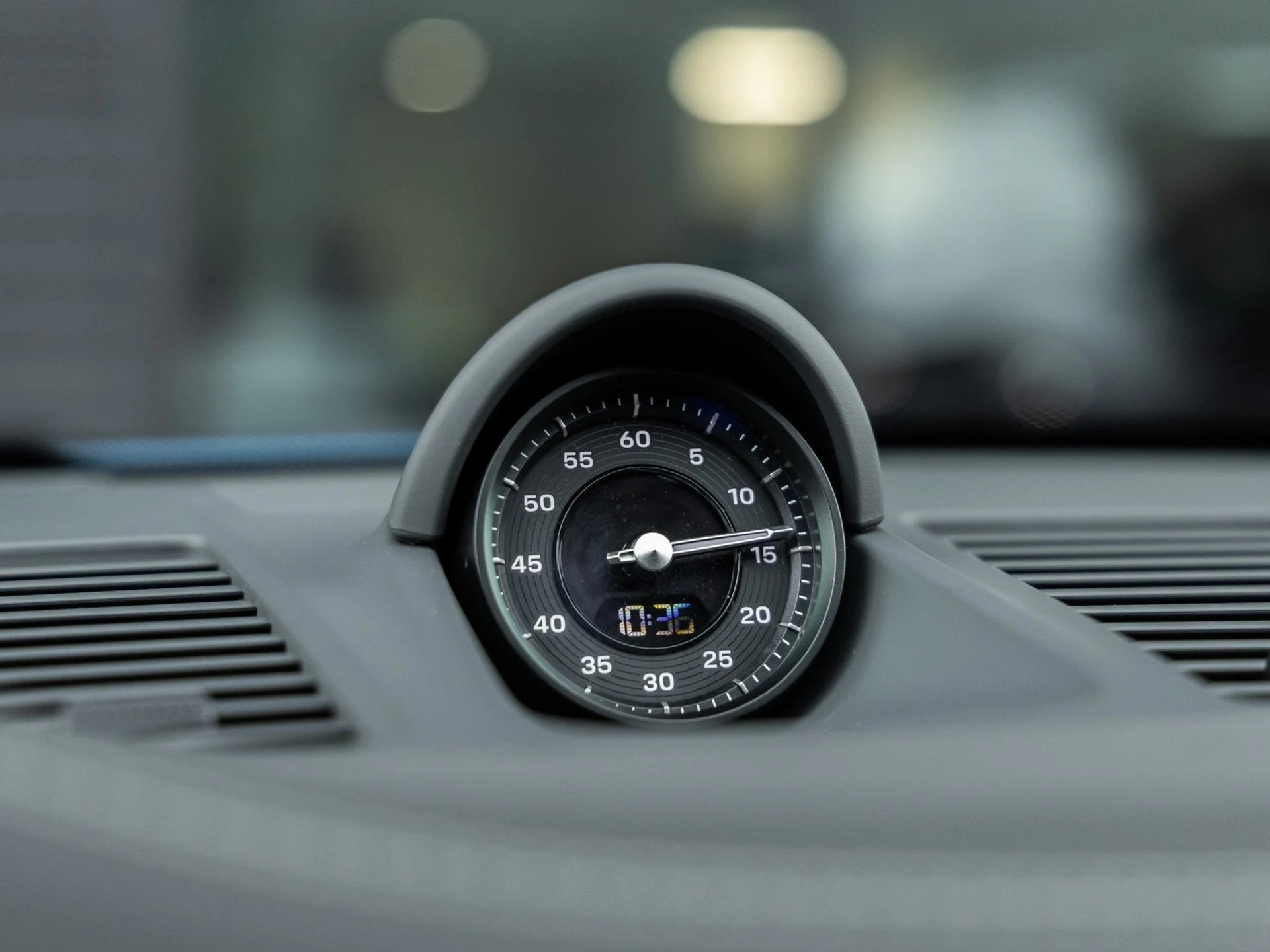 mph031_1724999037_32_650bee2afd