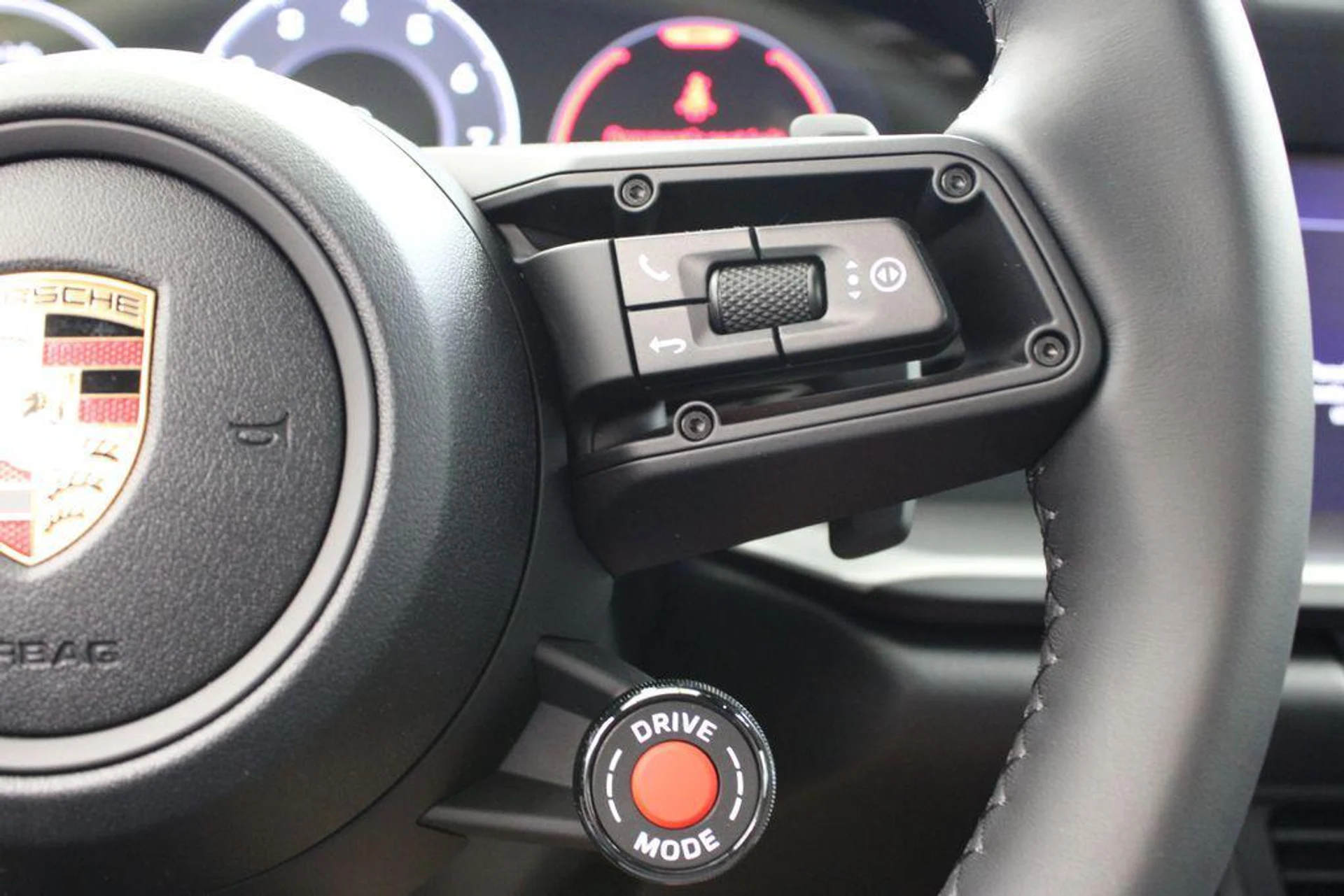 mph031_1726803668_tiyd_U9_Pp_K_Lep_NE_1u_B0v_L_Faj18_E_62b30a7b5f