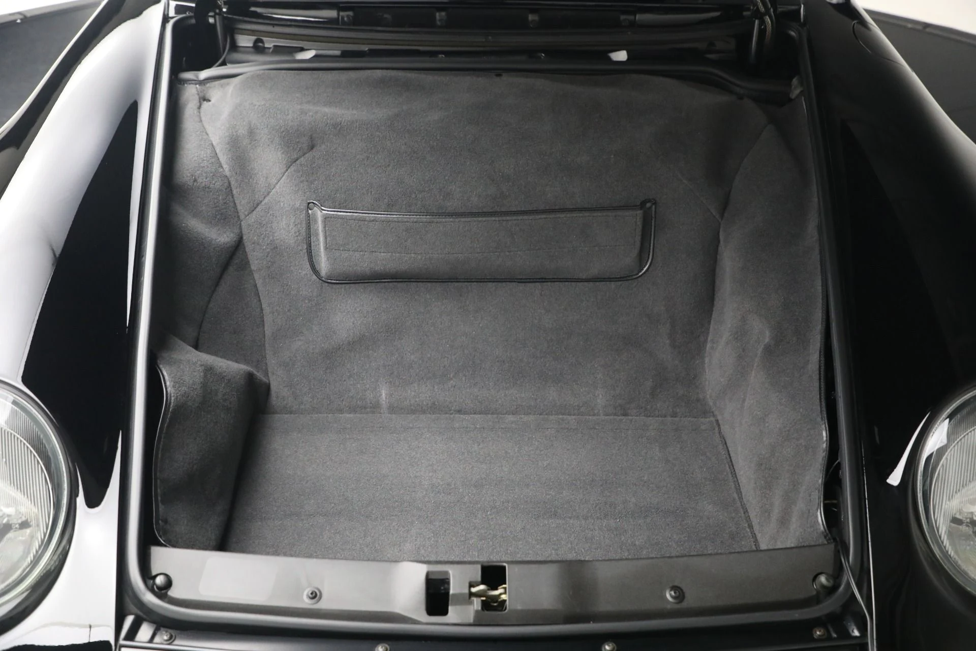 mph031_1729658408_Used_1997_Porsche_911_Carrera_1764856423_610abddf79