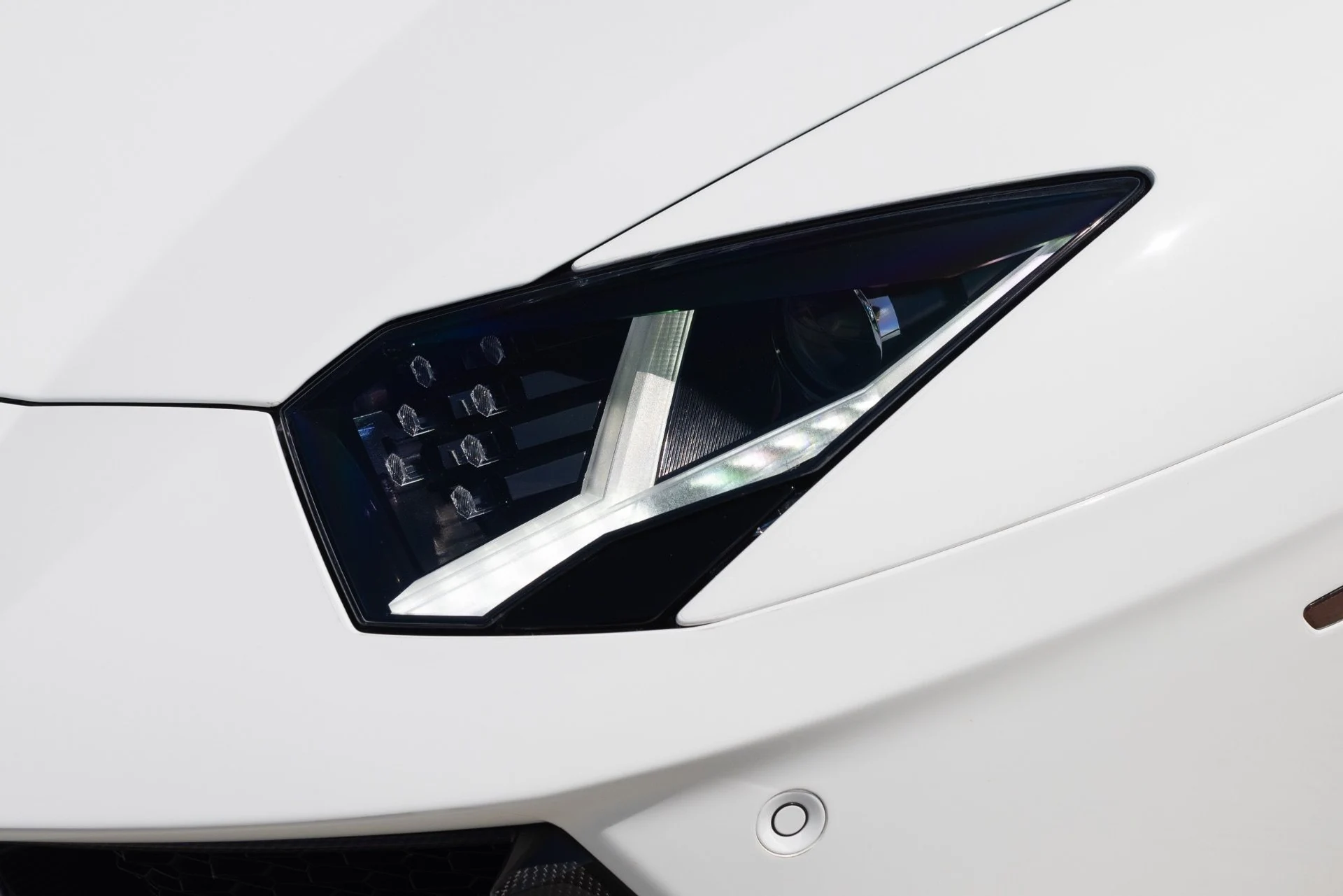 mph031_1730637783_Used_2015_Lamborghini_Aventador_LP_700_4_1785451056_2d050b1e7a